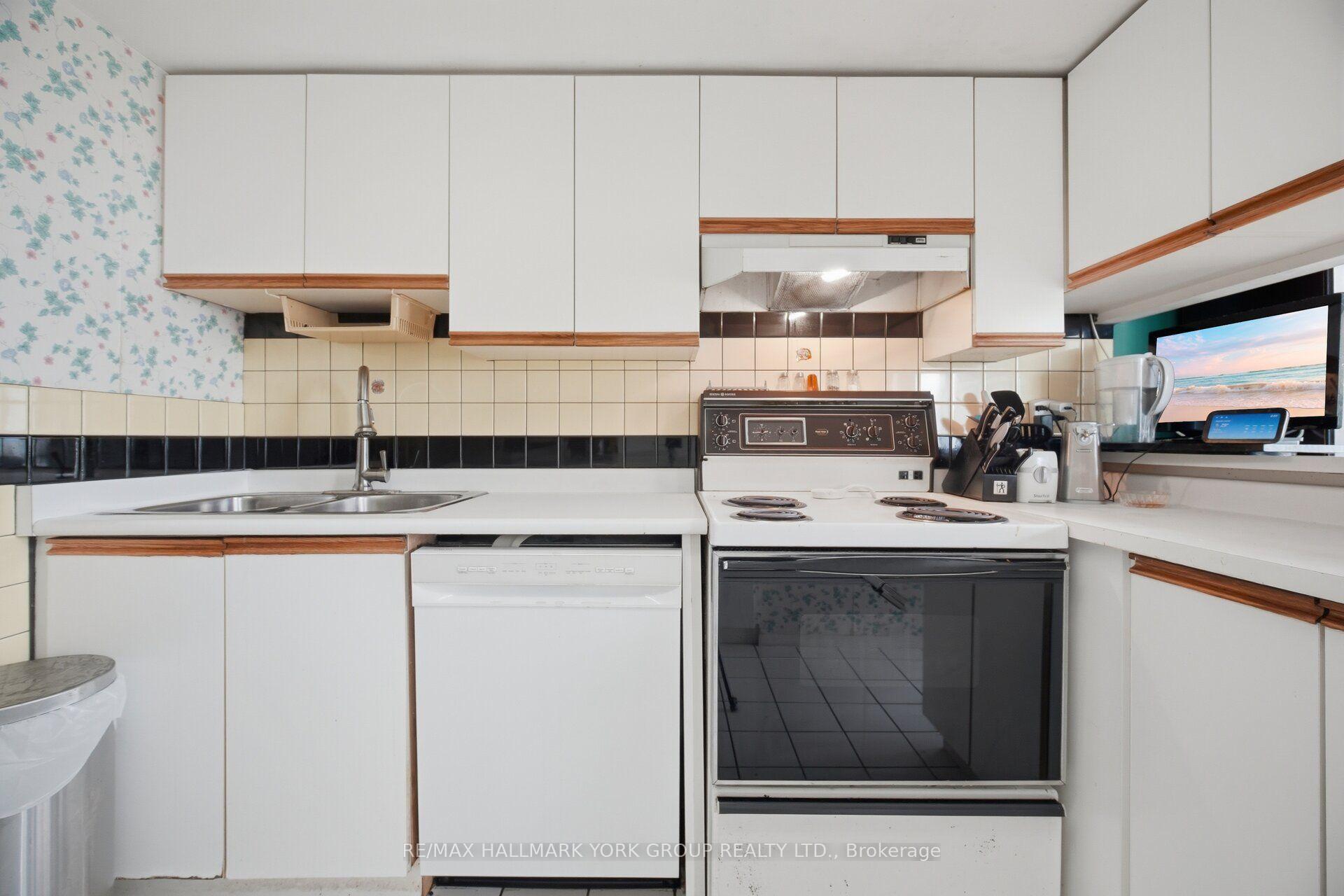 Photo 18 of Unit 1406, 600 Rexdale Boulevard, Etobicoke, West Humber-Clairville — HOMEH