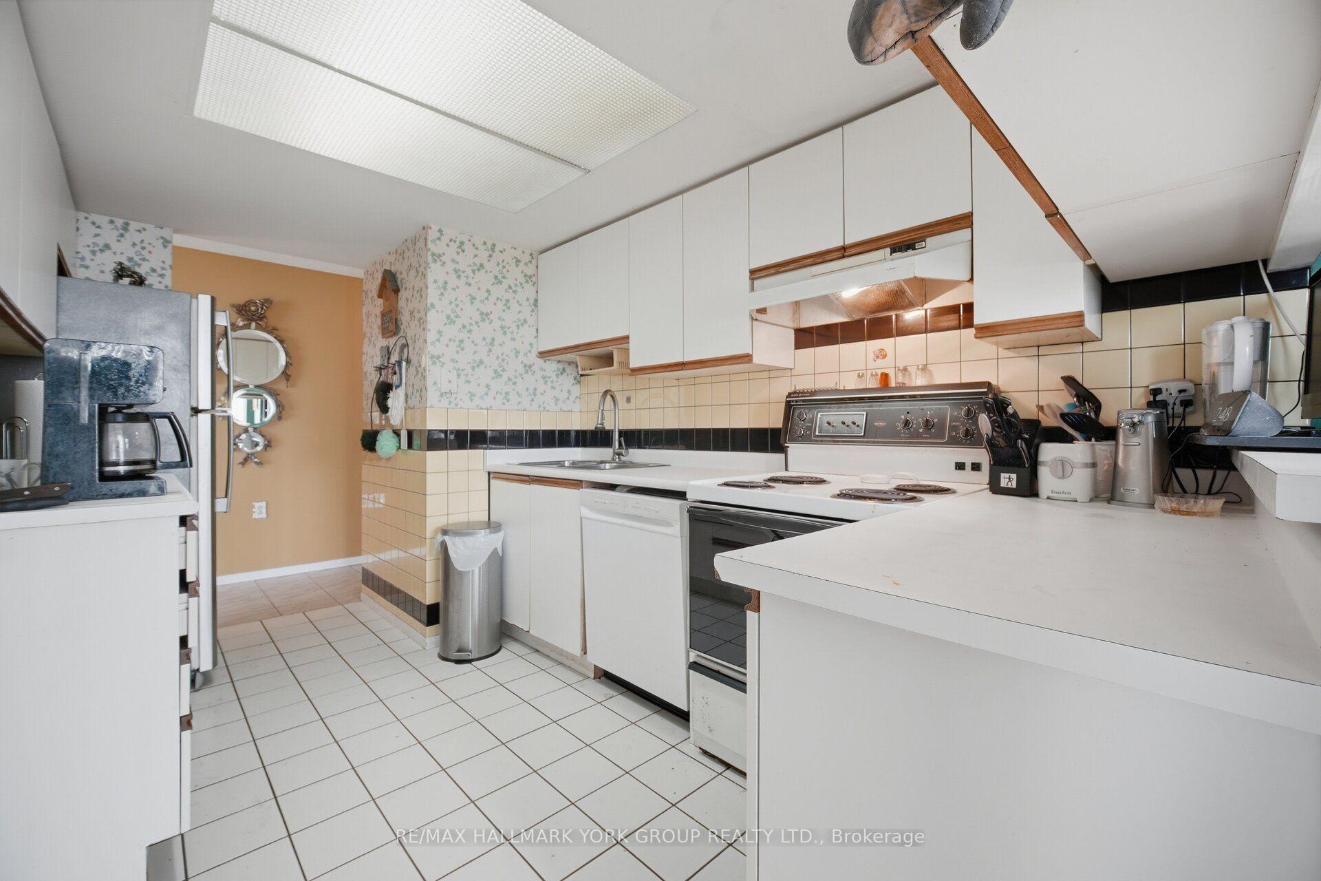 Photo 19 of Unit 1406, 600 Rexdale Boulevard, Etobicoke, West Humber-Clairville — HOMEH