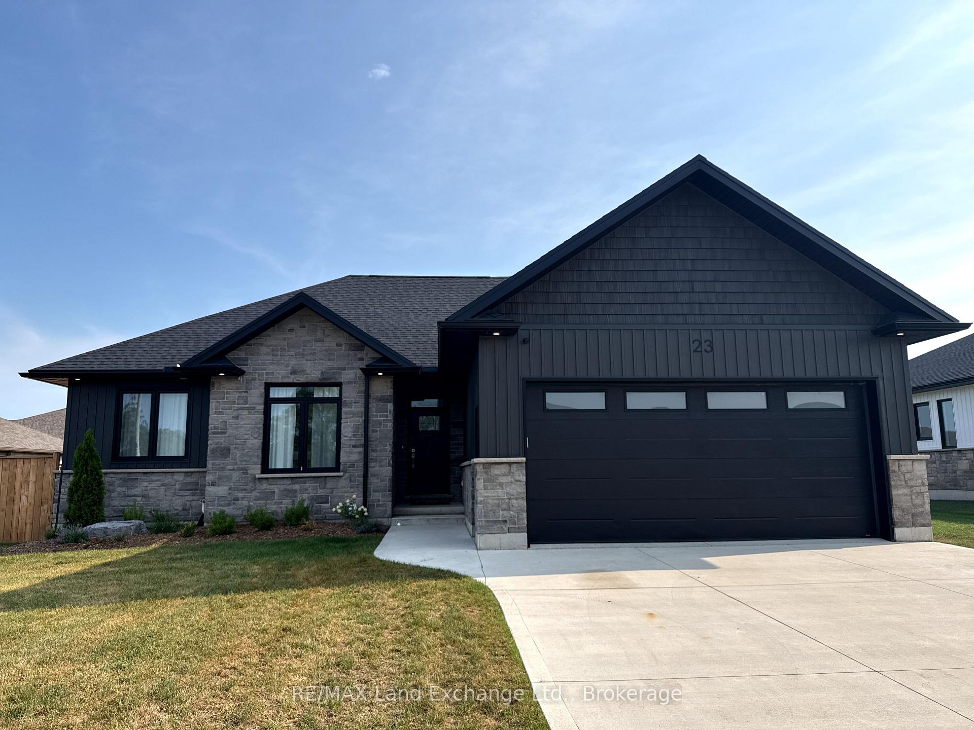 Photo 1 of 23 Mctavish Crescent, Huron-Kinloss — HOMEH