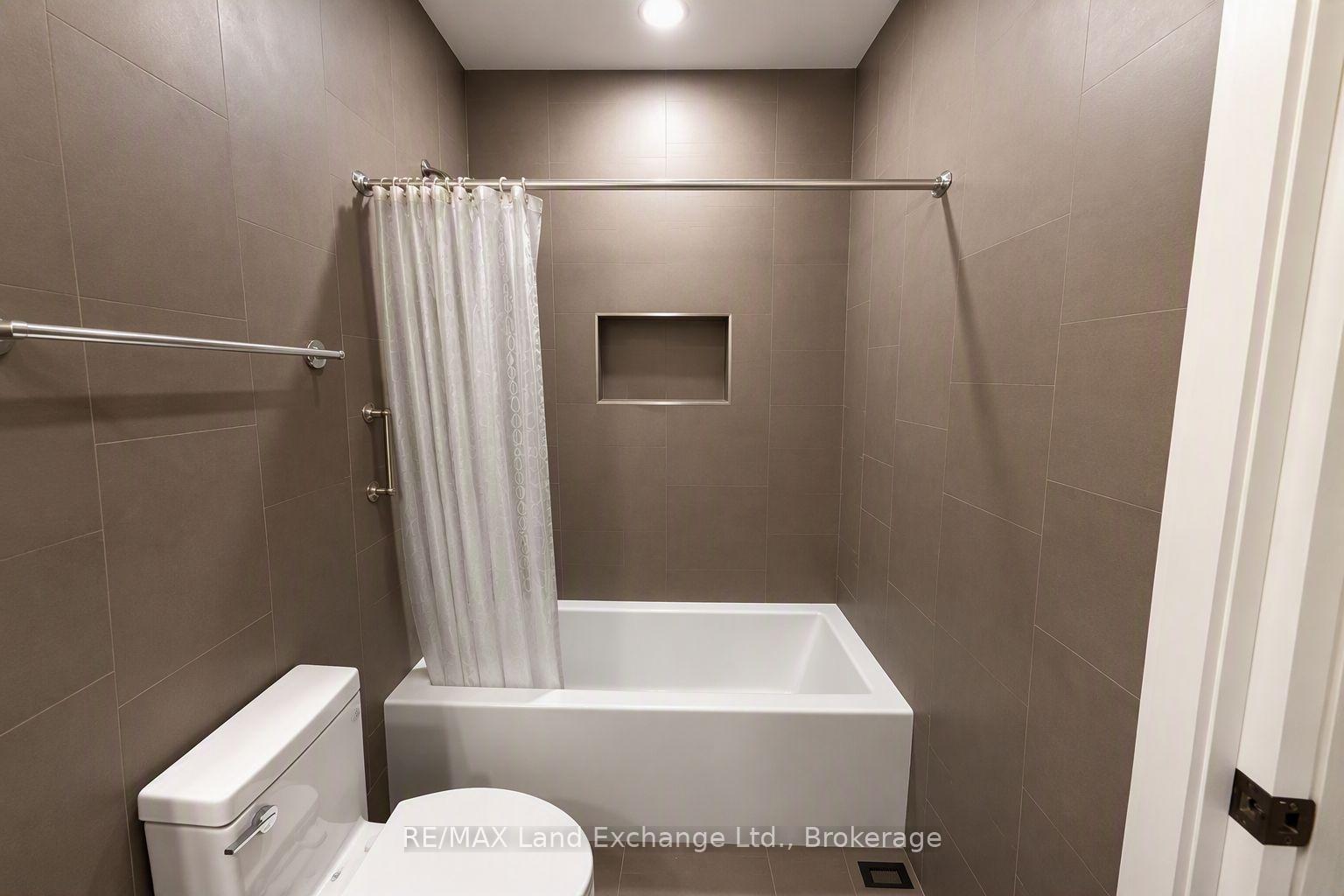 Photo 15 of 23 Mctavish Crescent, Huron-Kinloss — HOMEH