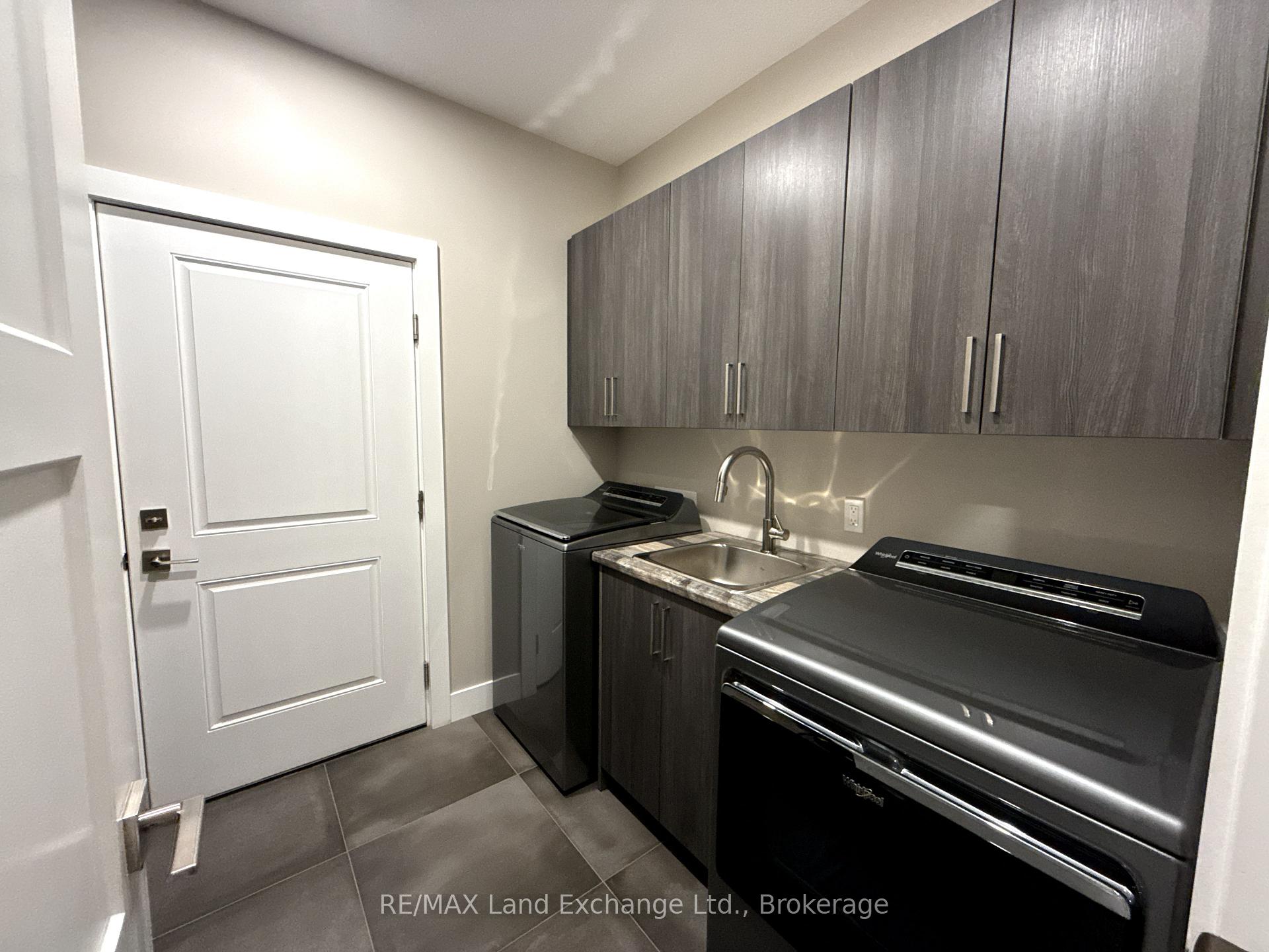 Photo 19 of 23 Mctavish Crescent, Huron-Kinloss — HOMEH