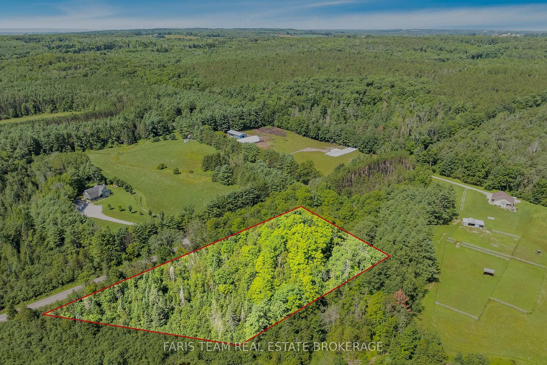 Photo 2 of 5609 Line 4 N, Oro-Medonte, Rural Oro-Medonte — HOMEH