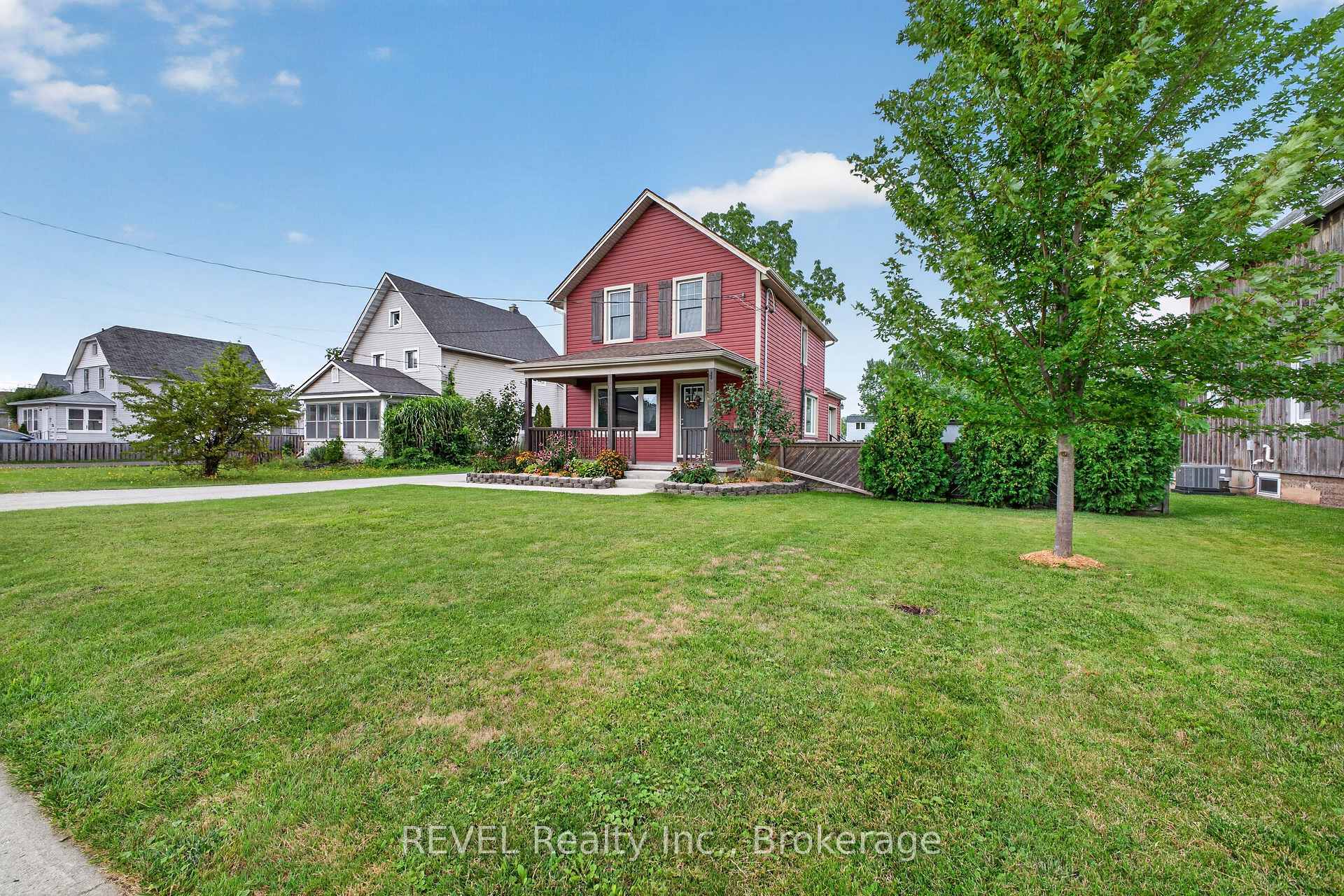 Photo 5 of 312 Phipps Street, Fort Erie, Central — HOMEH