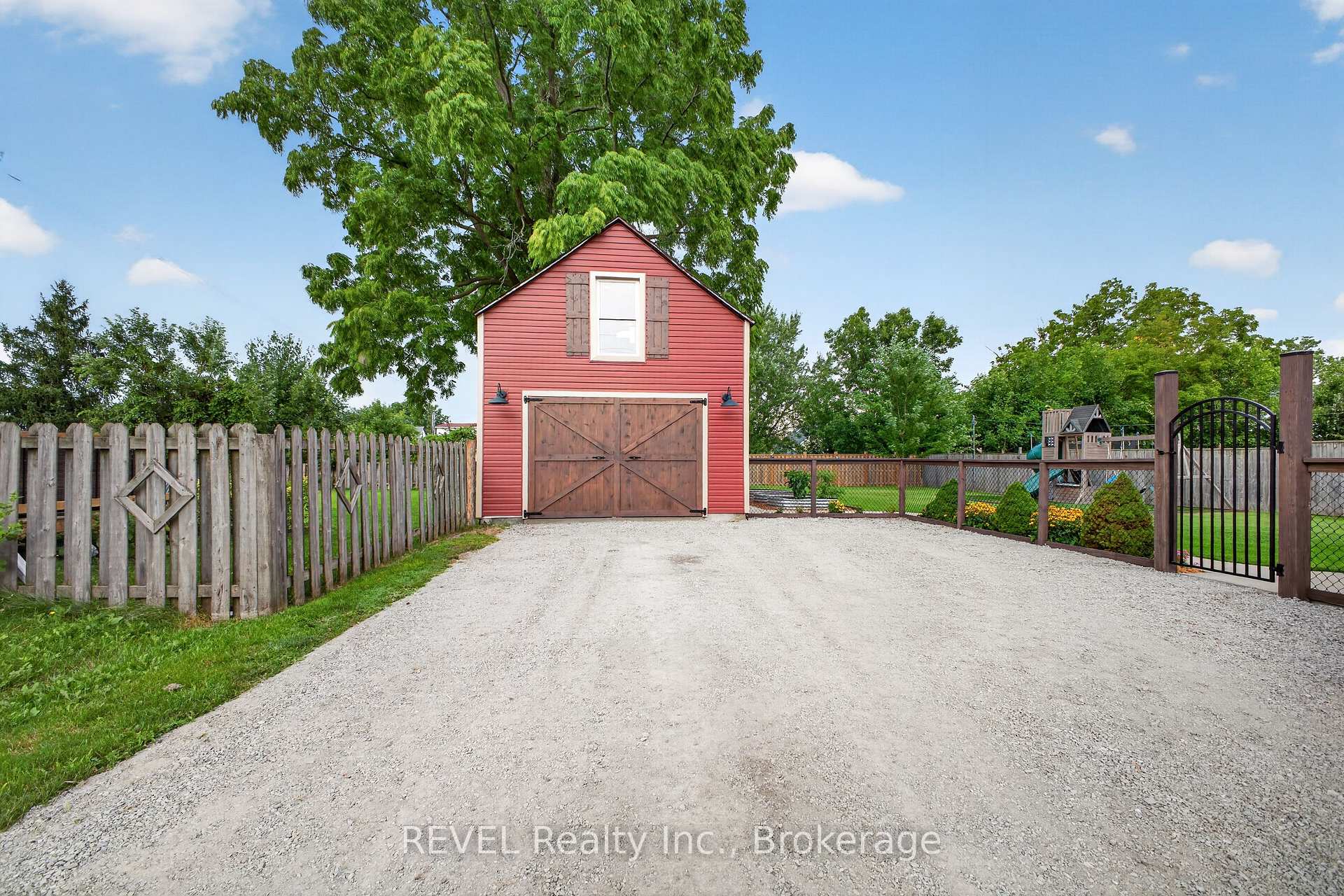 Photo 7 of 312 Phipps Street, Fort Erie, Central — HOMEH