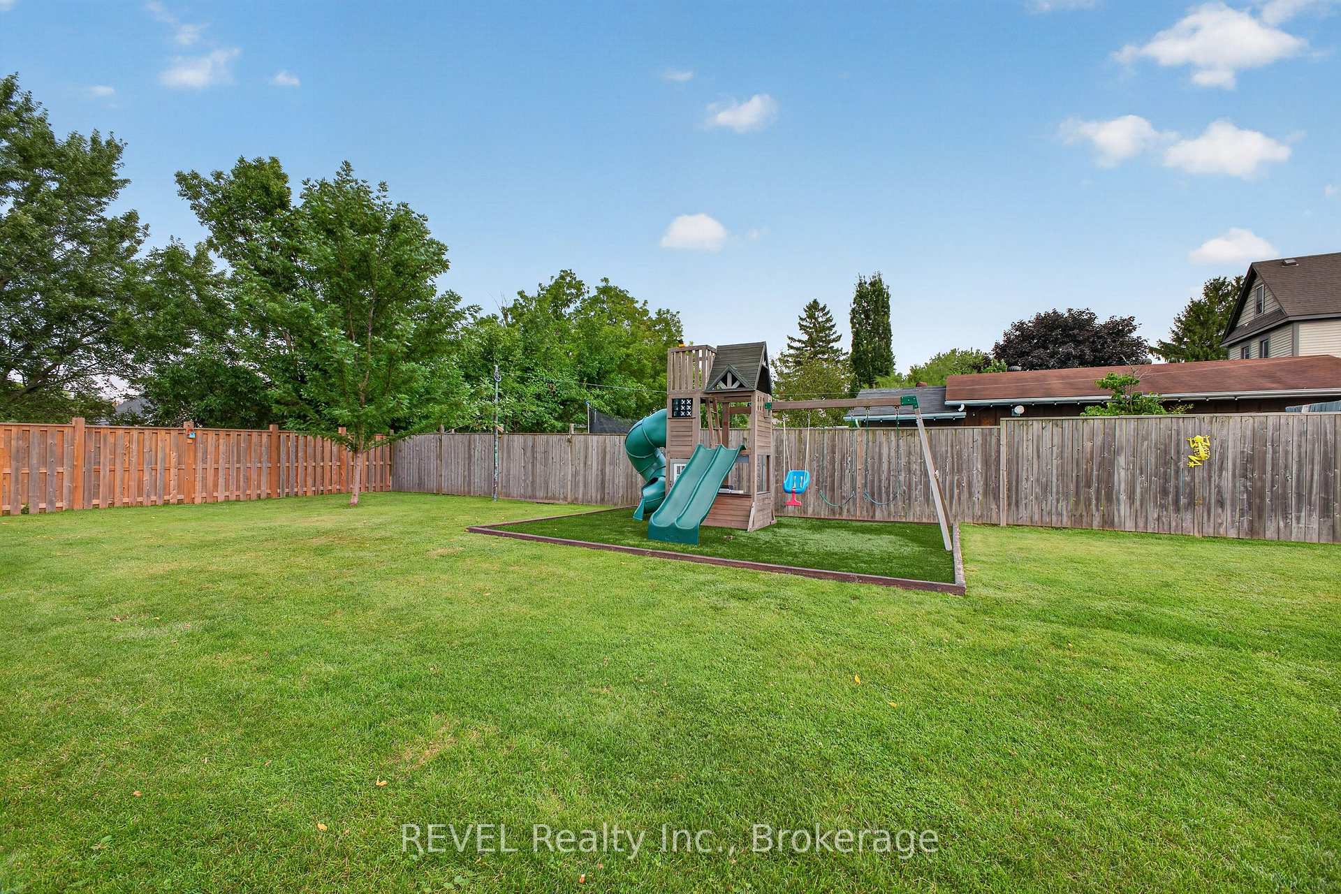 Photo 28 of 312 Phipps Street, Fort Erie, Central — HOMEH