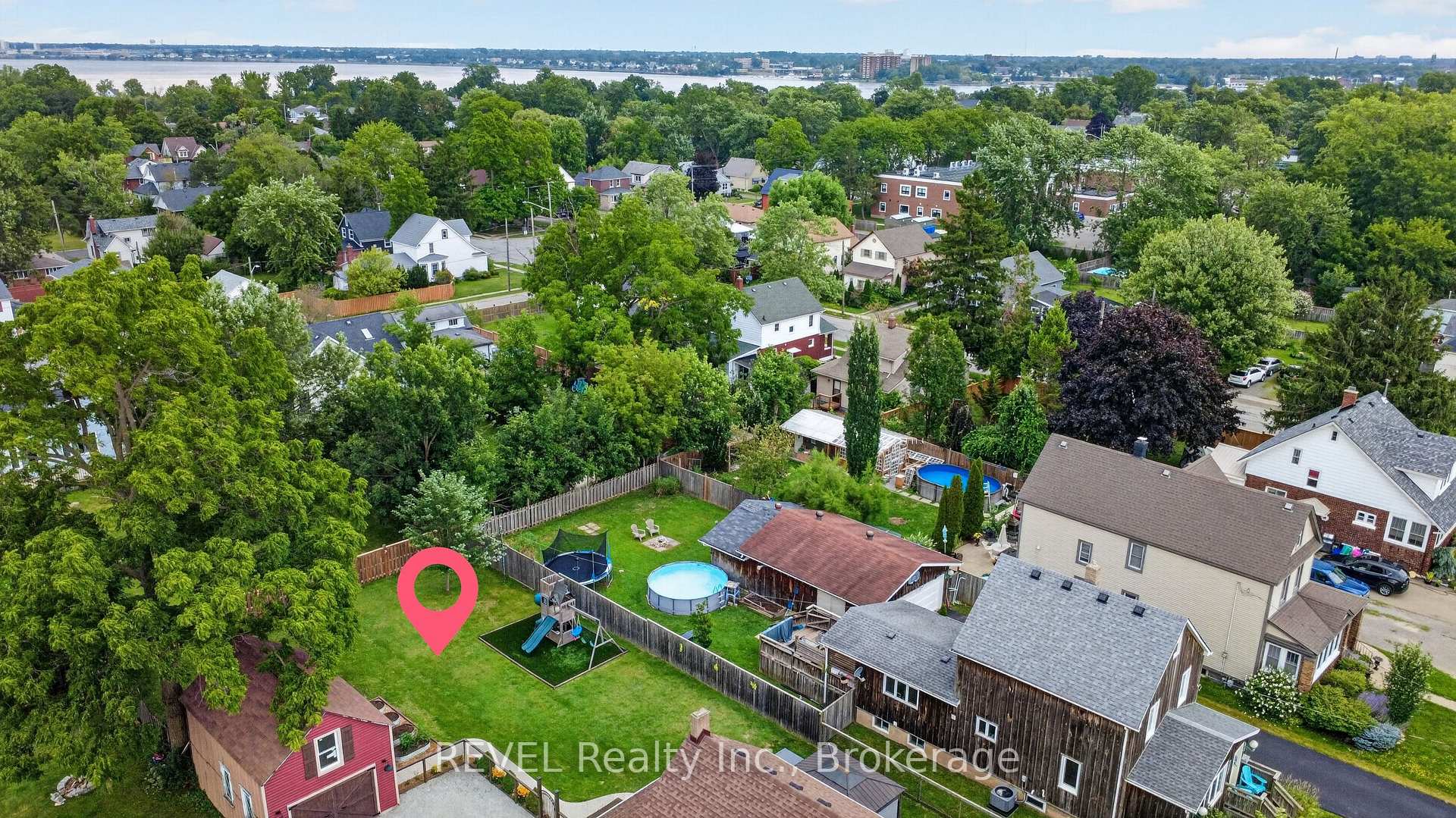 Photo 32 of 312 Phipps Street, Fort Erie, Central — HOMEH