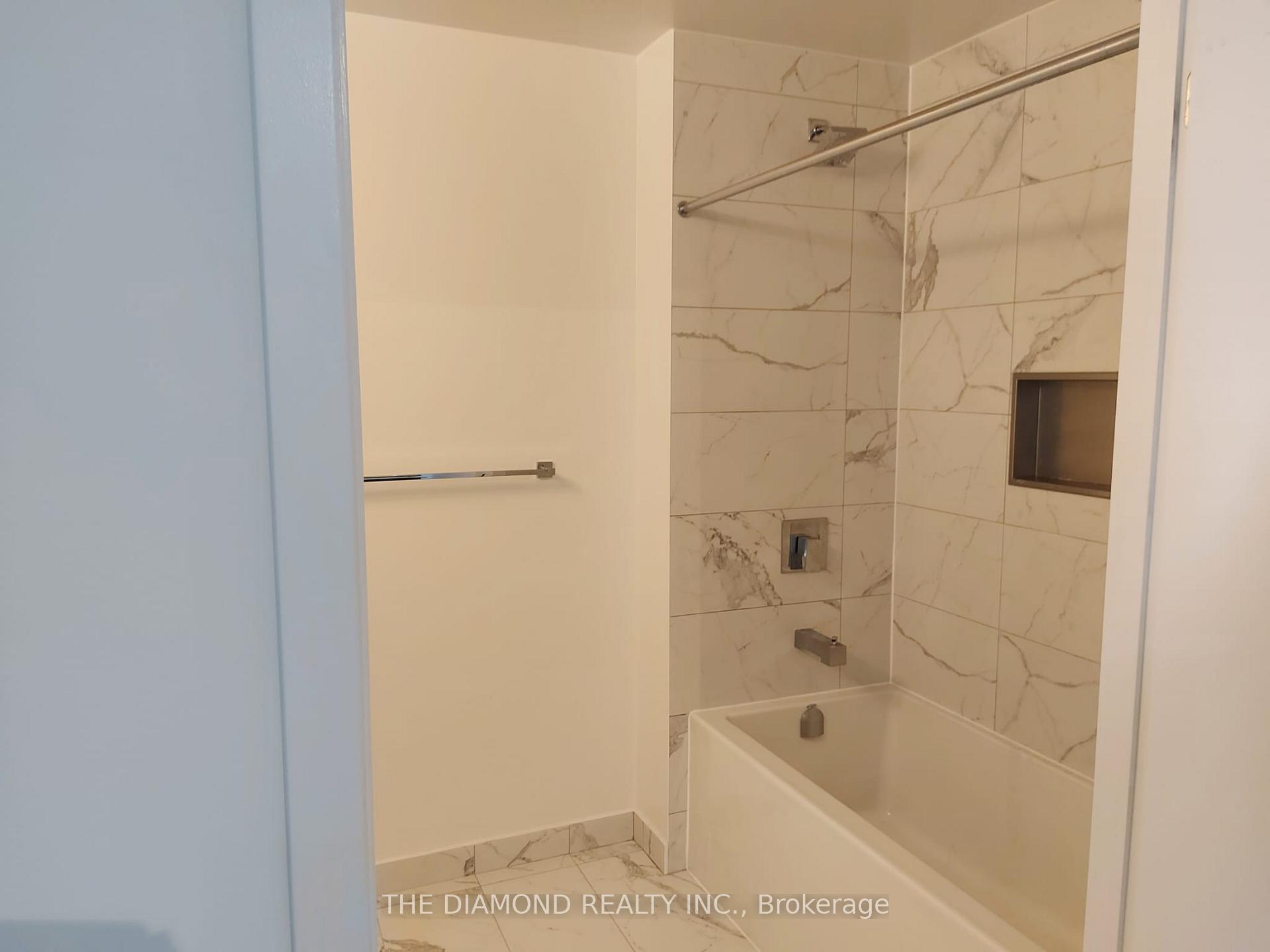Photo 8 of Unit 2711, 4065 Confederation Parkway, Mississauga, City Centre — HOMEH