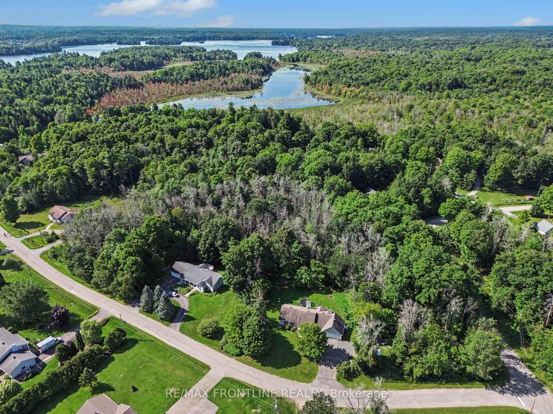 Photo 3 of 112 Robert Run, Drummond/North Elmsley, Drummond/North Elmsley (North Elmsley) Twp — HOMEH