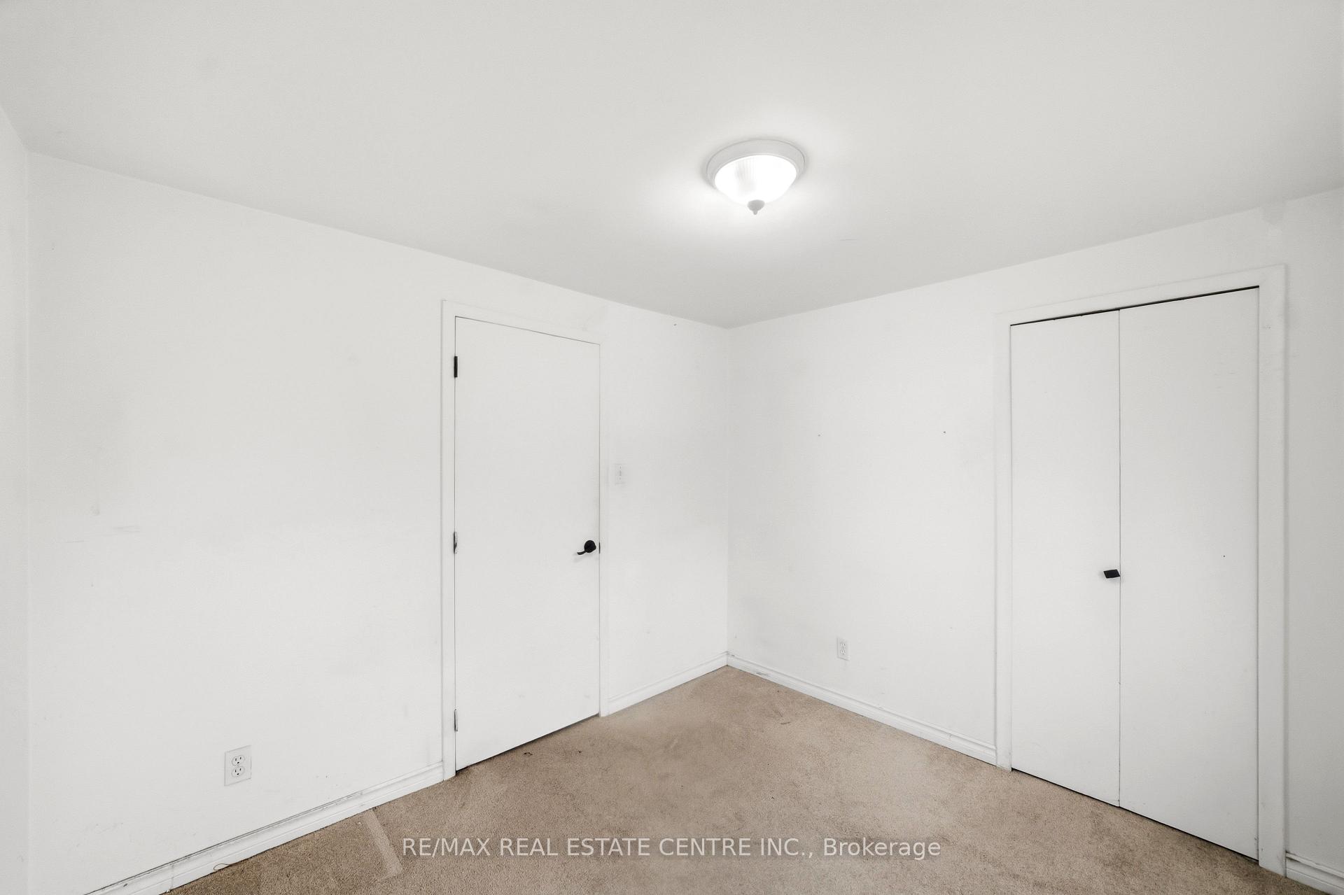 Photo 18 of Unit 10, 76 Borden Parkway, Kitchener, King East — HOMEH