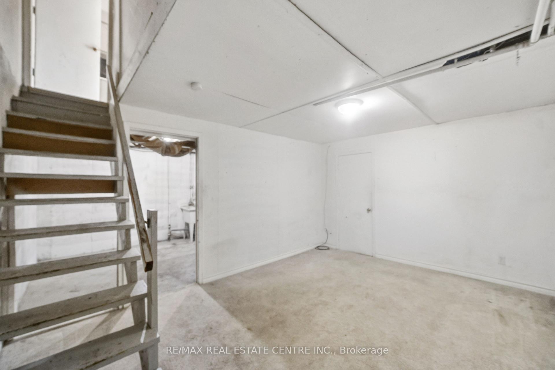 Photo 21 of Unit 10, 76 Borden Parkway, Kitchener, King East — HOMEH