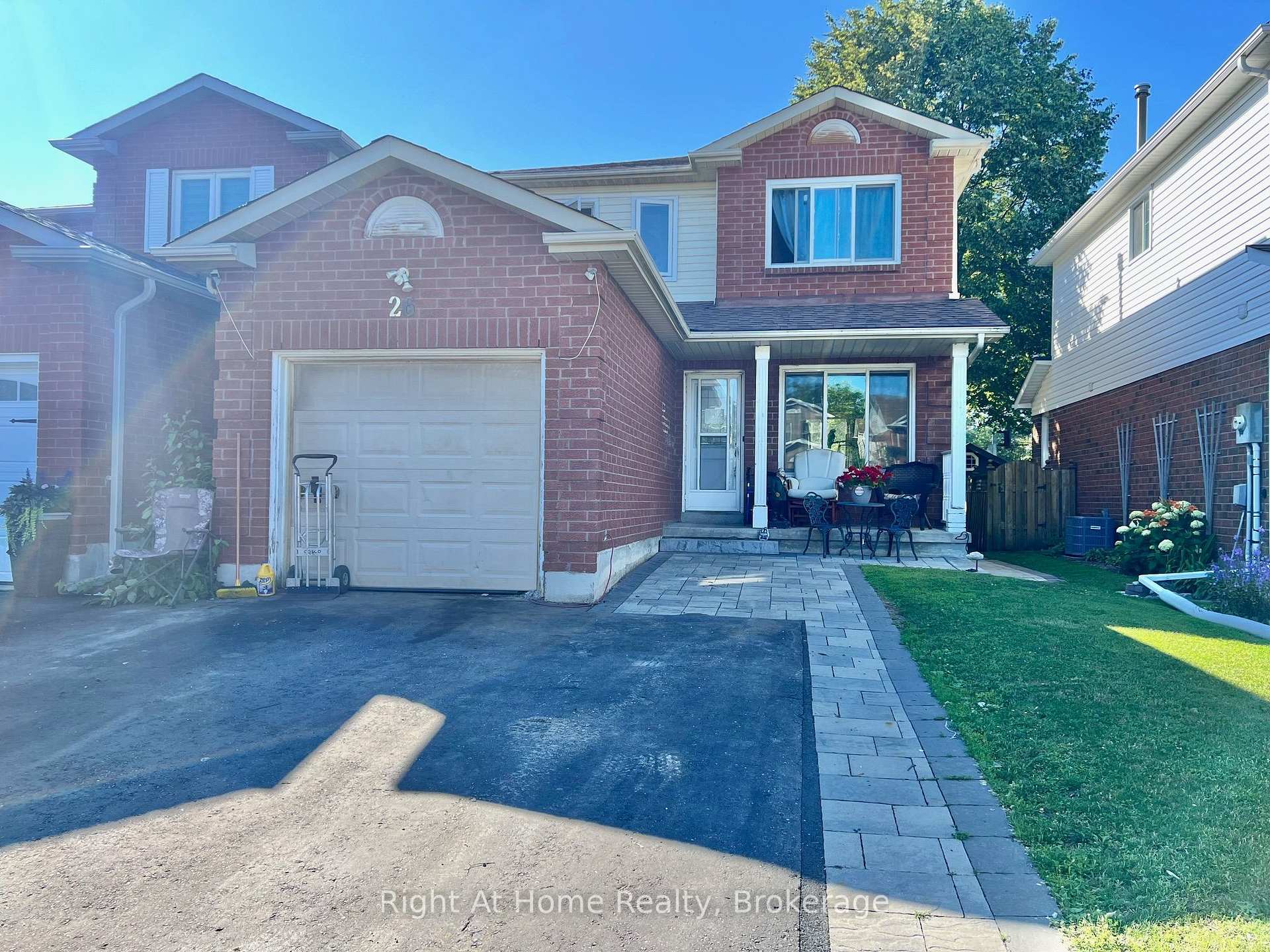 Photo 1 of 26 Moyse Drive, Clarington, Courtice — HOMEH