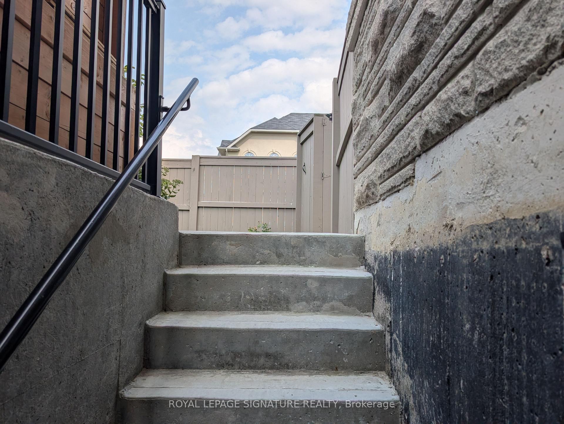 Photo 13 of 2 Henry Moody Street, Brampton, Northwest Brampton — HOMEH