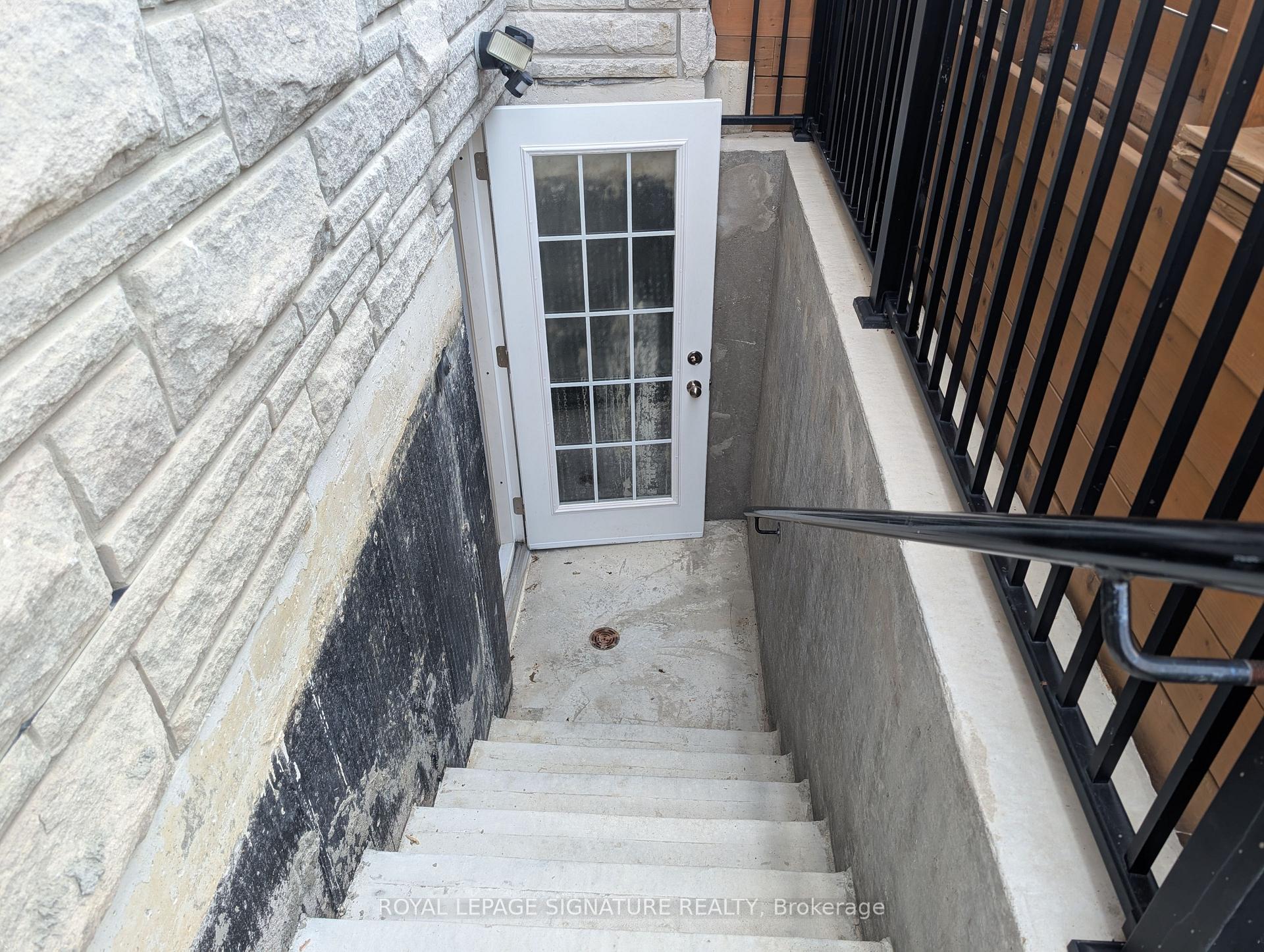 Photo 17 of 2 Henry Moody Street, Brampton, Northwest Brampton — HOMEH