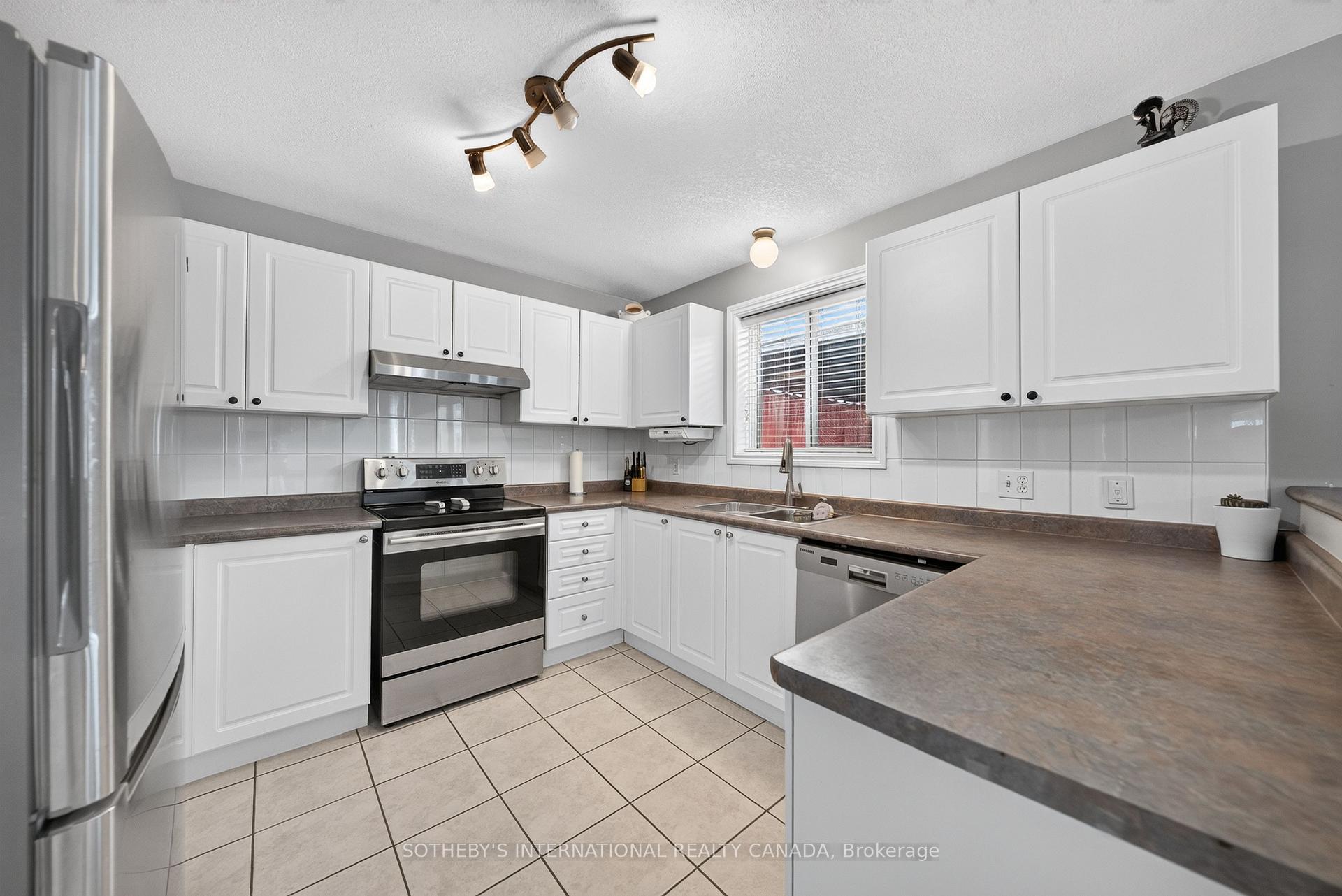 Photo 11 of 112 Lilywood Drive, Cambridge, Little's Corners — HOMEH
