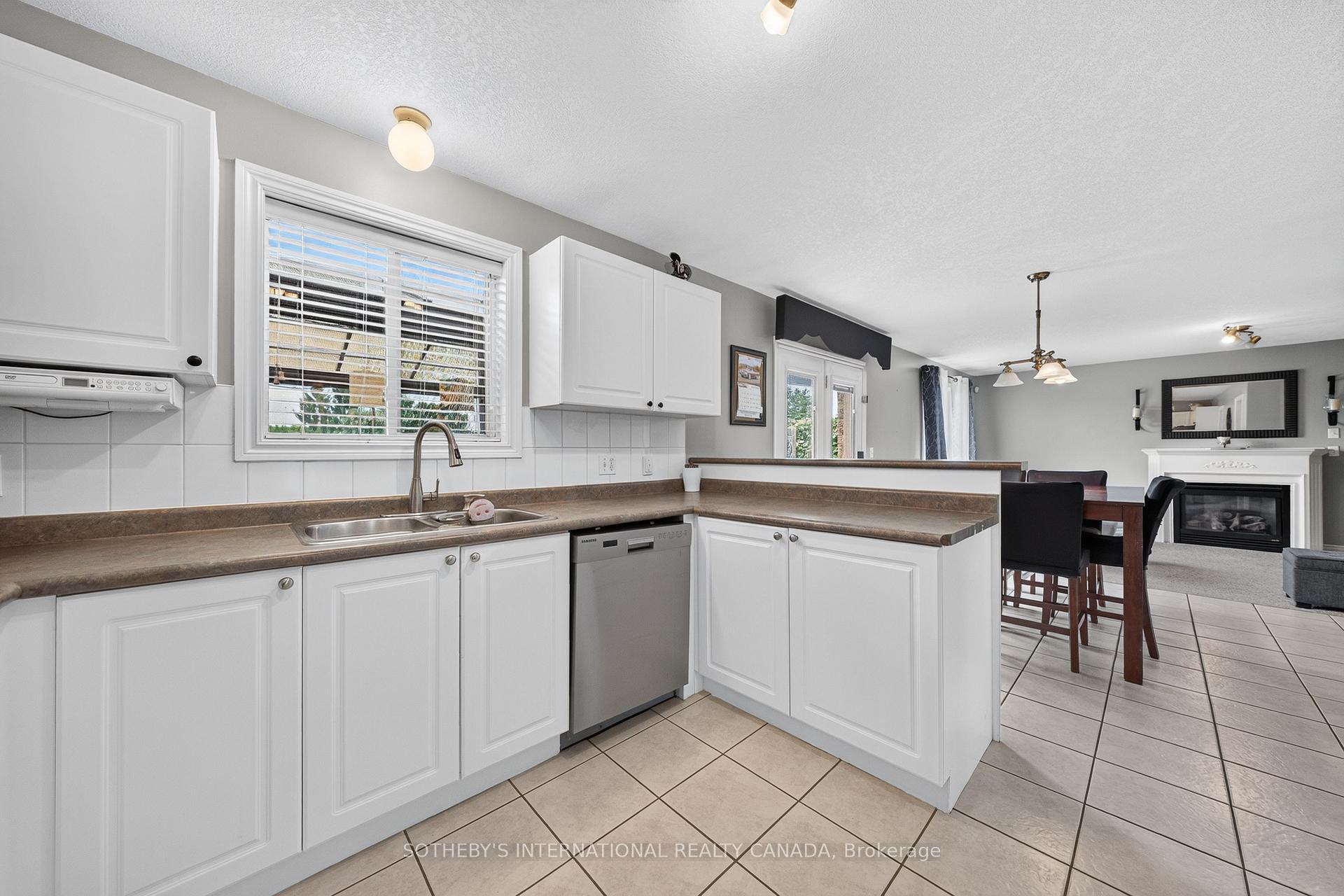 Photo 13 of 112 Lilywood Drive, Cambridge, Little's Corners — HOMEH