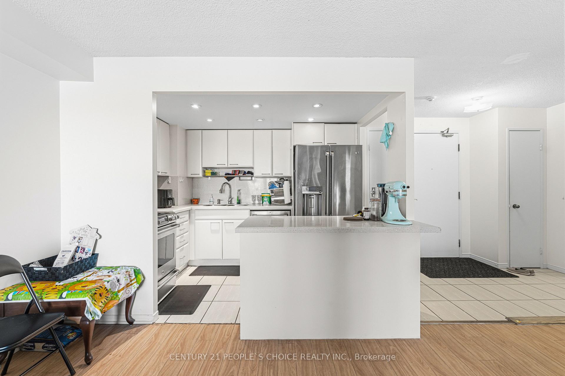 Photo 14 of Unit 1413, 155 Hillcrest Avenue, Mississauga, Cooksville — HOMEH