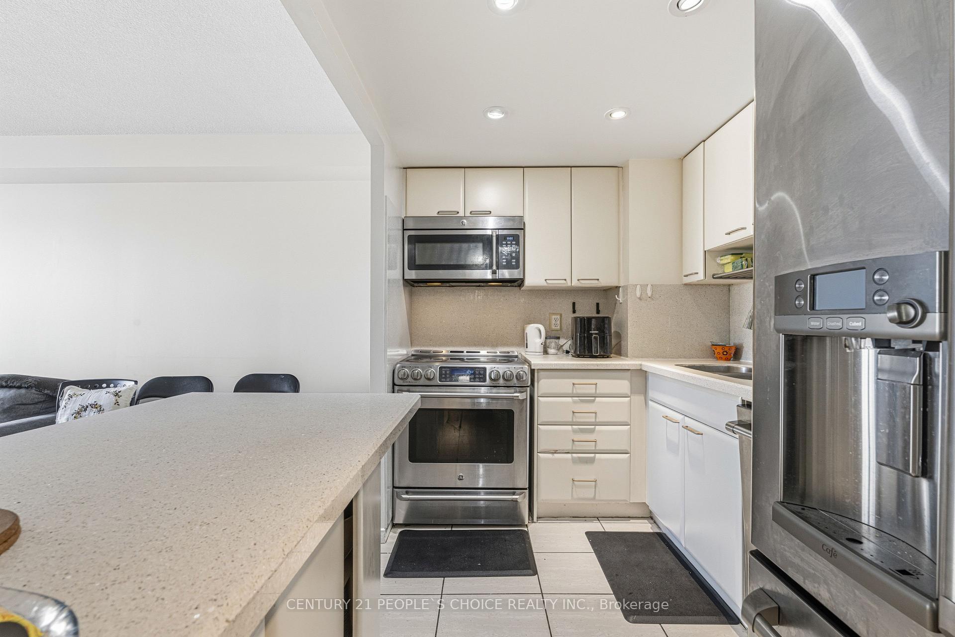 Photo 16 of Unit 1413, 155 Hillcrest Avenue, Mississauga, Cooksville — HOMEH