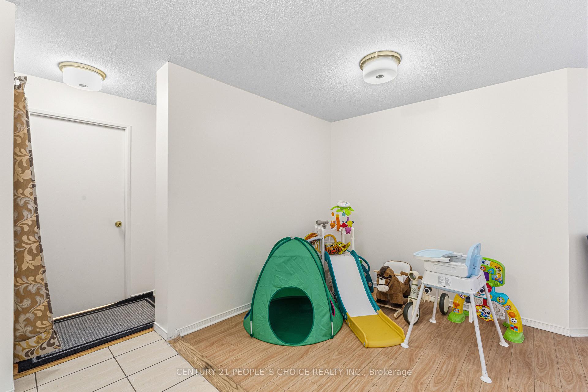 Photo 23 of Unit 1413, 155 Hillcrest Avenue, Mississauga, Cooksville — HOMEH