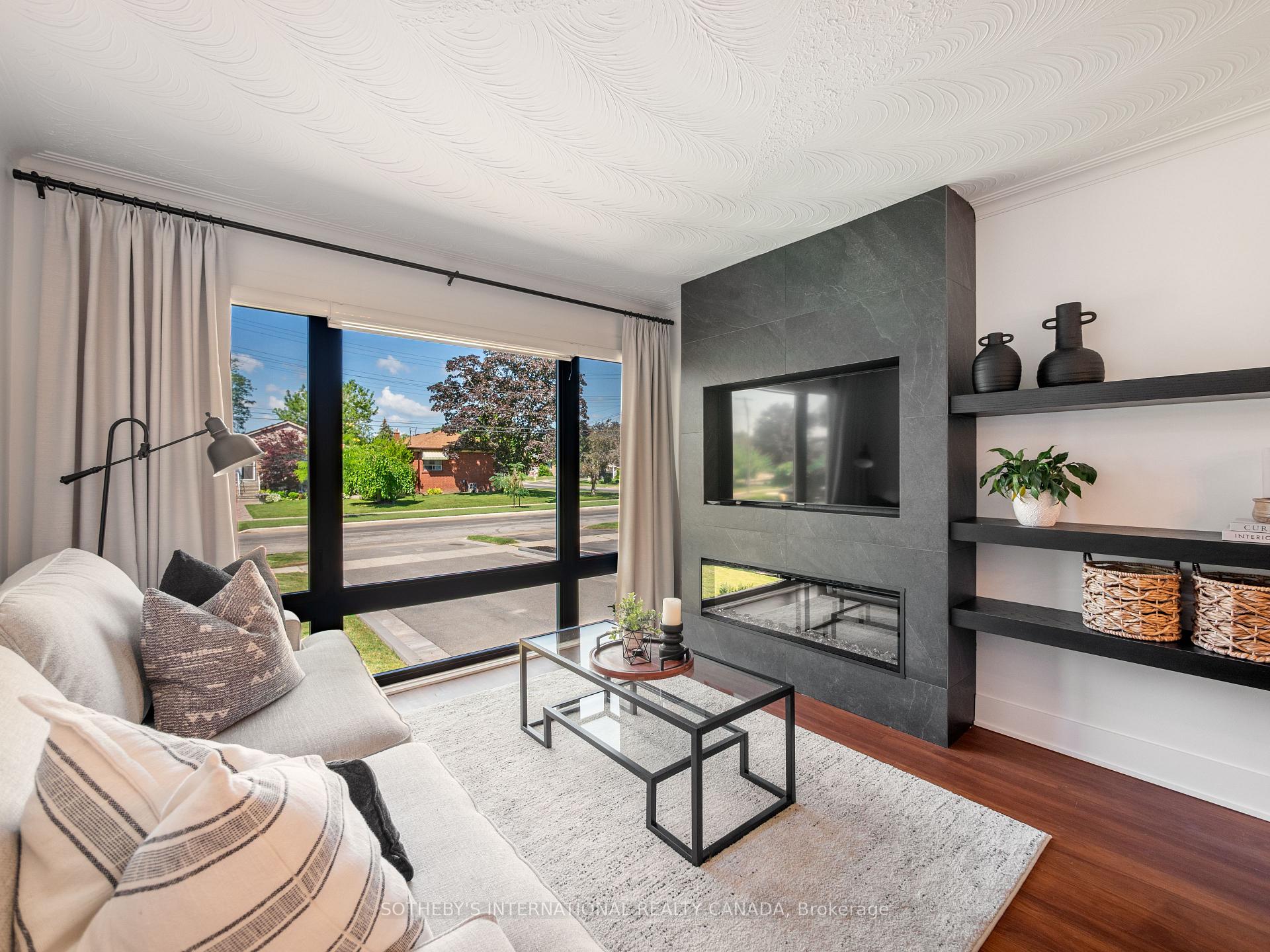 Photo 7 of 17 Sigmont Road, Etobicoke, Eringate-Centennial-West Deane — HOMEH