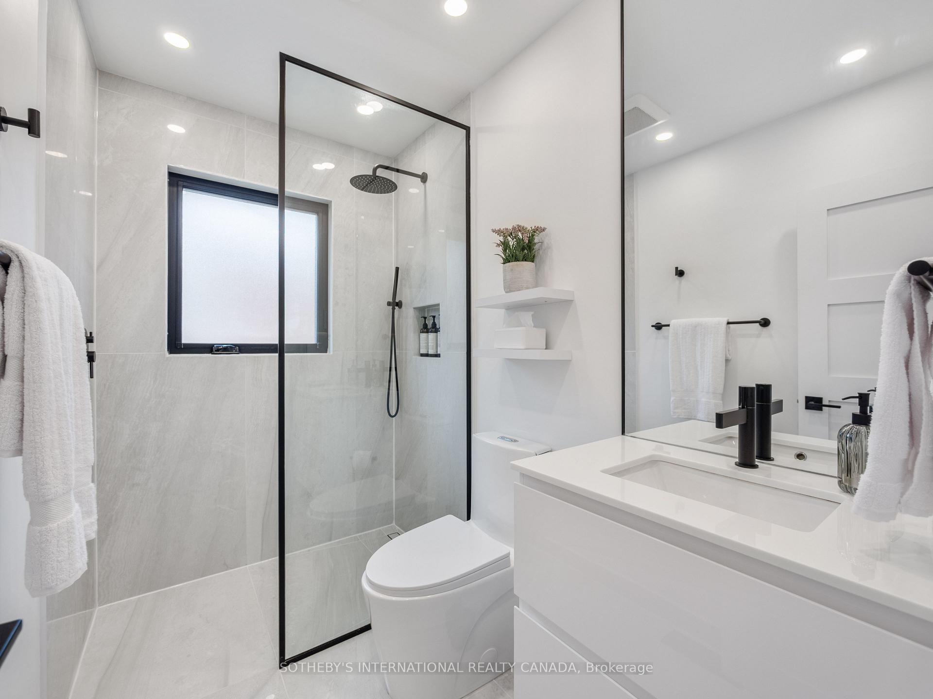 Photo 25 of 17 Sigmont Road, Etobicoke, Eringate-Centennial-West Deane — HOMEH