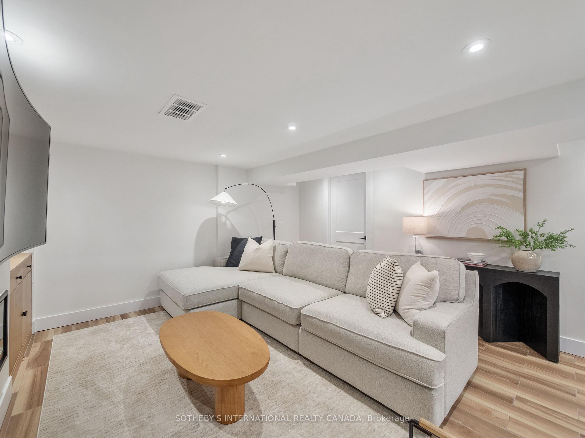 Photo 29 of 17 Sigmont Road, Etobicoke, Eringate-Centennial-West Deane — HOMEH