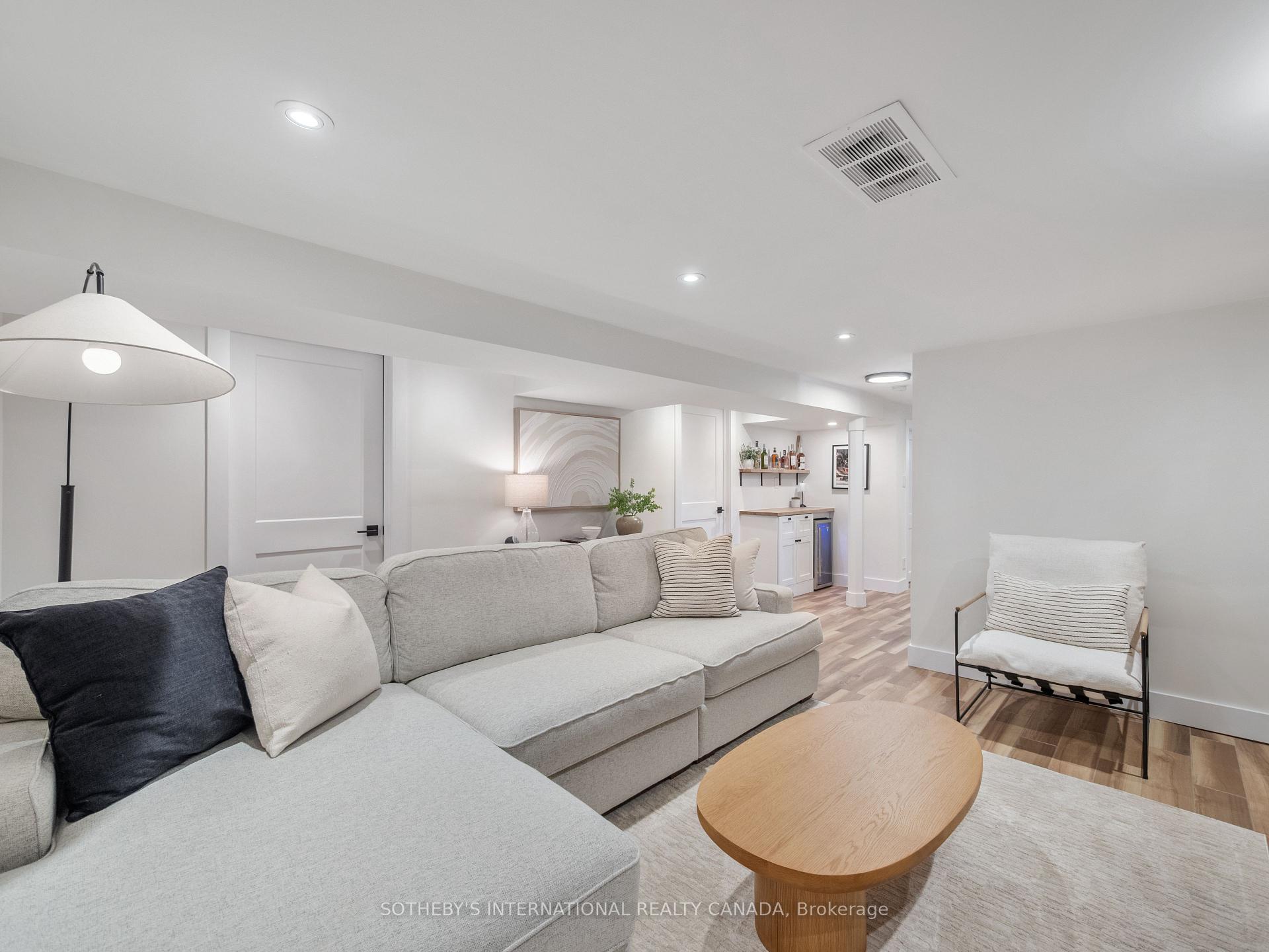 Photo 30 of 17 Sigmont Road, Etobicoke, Eringate-Centennial-West Deane — HOMEH