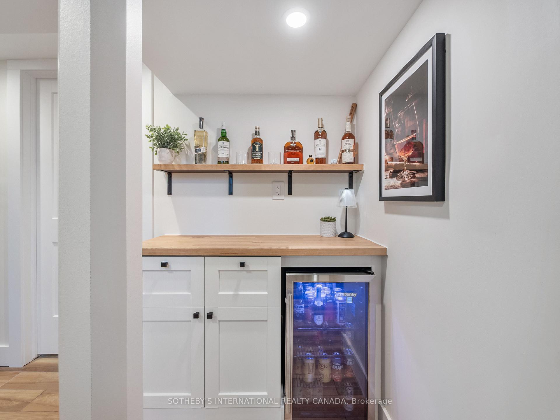 Photo 33 of 17 Sigmont Road, Etobicoke, Eringate-Centennial-West Deane — HOMEH
