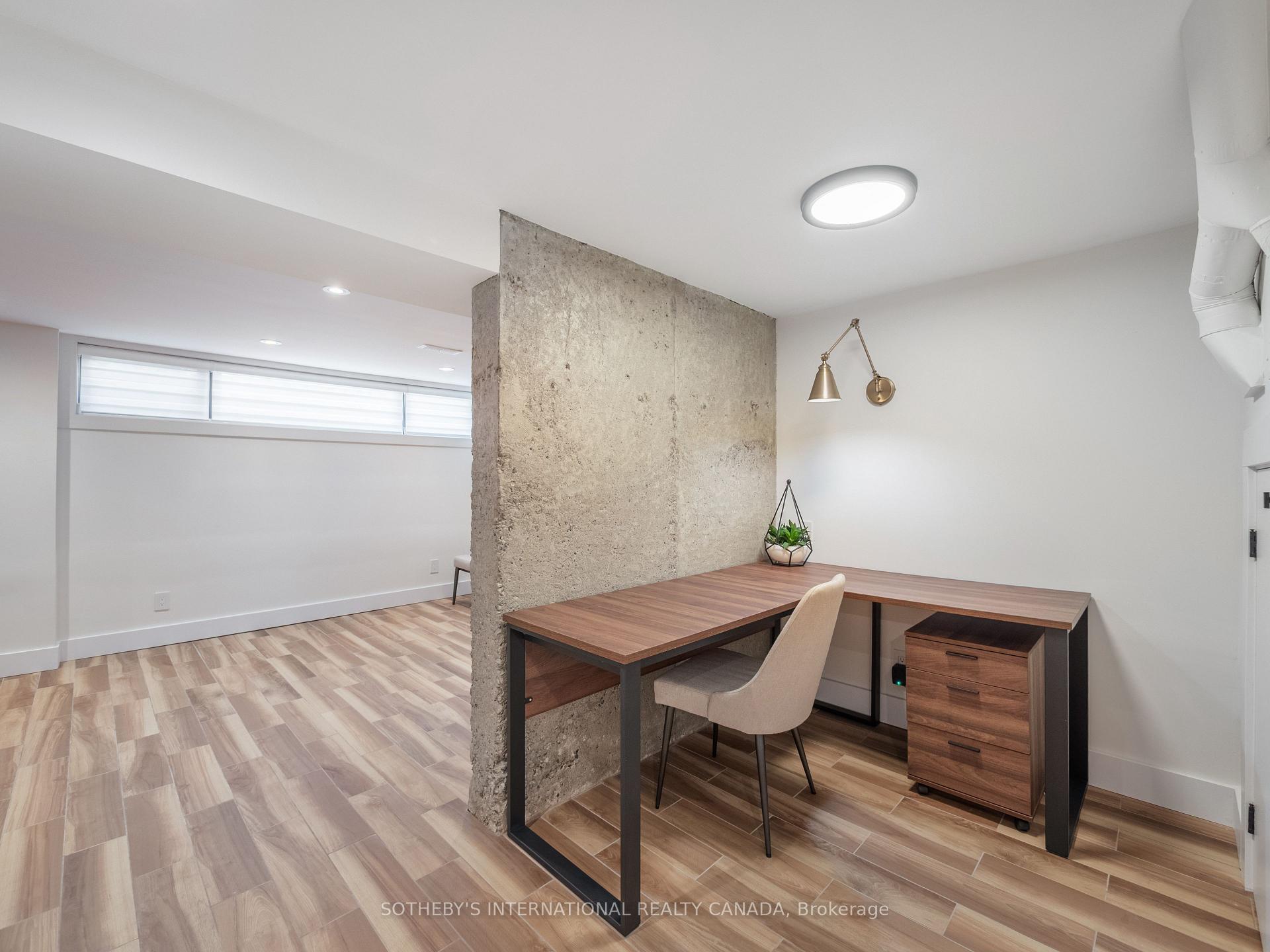 Photo 35 of 17 Sigmont Road, Etobicoke, Eringate-Centennial-West Deane — HOMEH