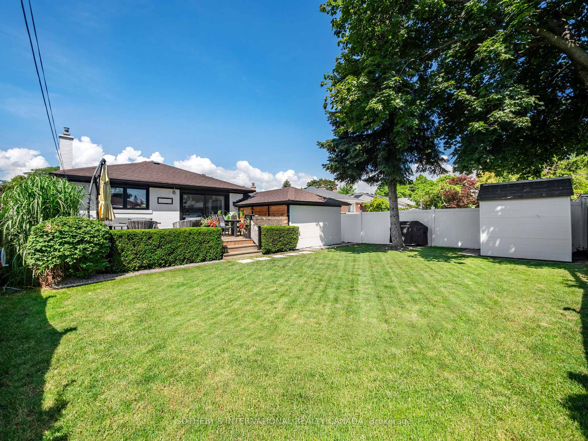 Photo 44 of 17 Sigmont Road, Etobicoke, Eringate-Centennial-West Deane — HOMEH