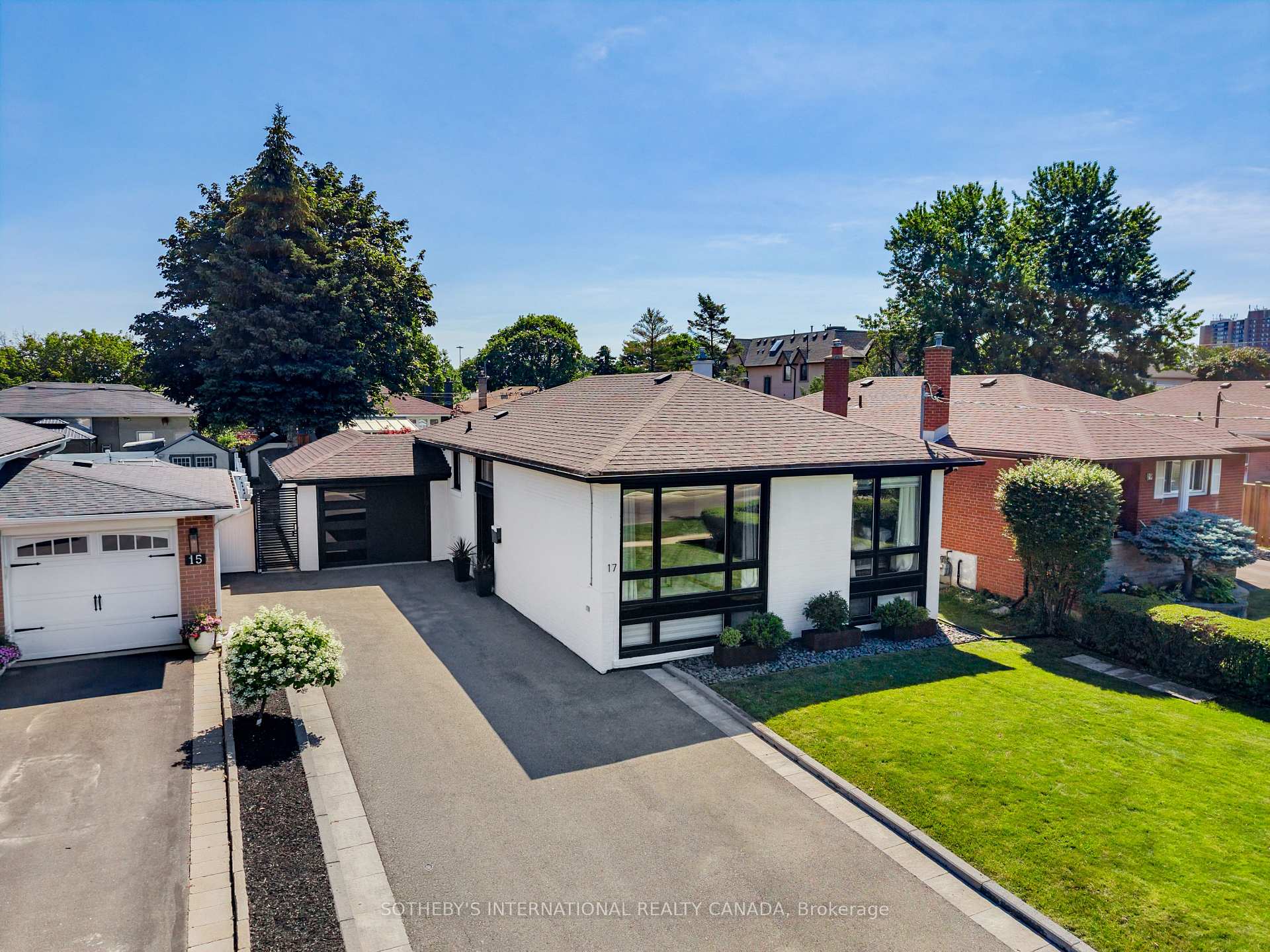 Photo 48 of 17 Sigmont Road, Etobicoke, Eringate-Centennial-West Deane — HOMEH