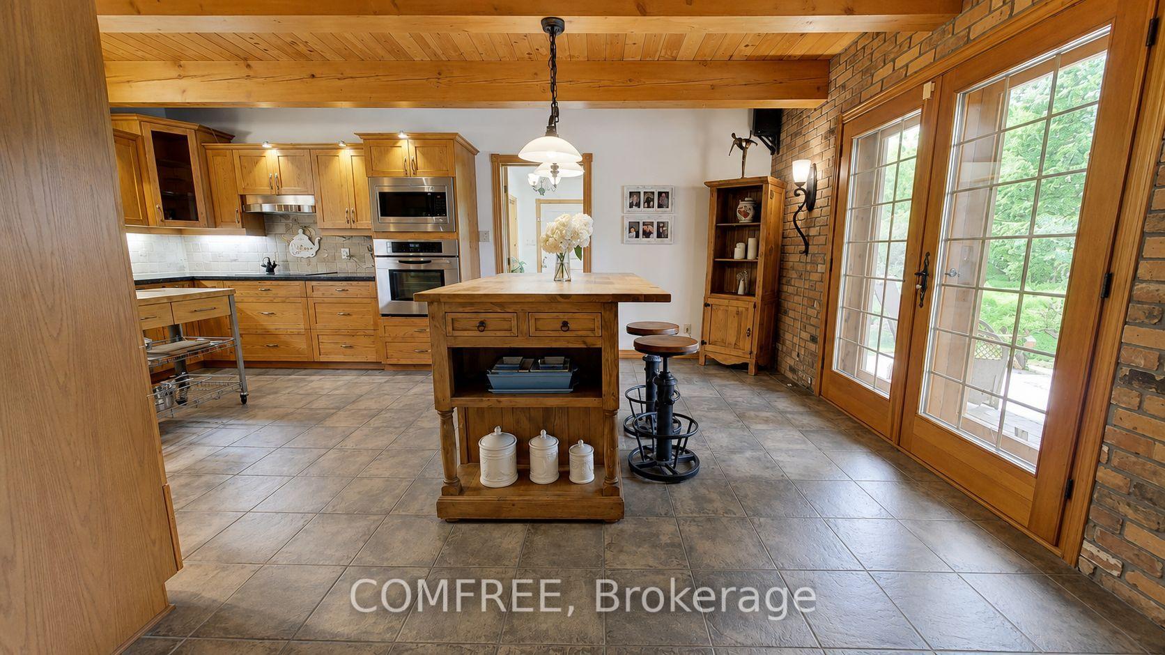 Photo 10 of 7925 Resolute Way, Ottawa, Osgoode Twp North of Reg Rd 6 — HOMEH