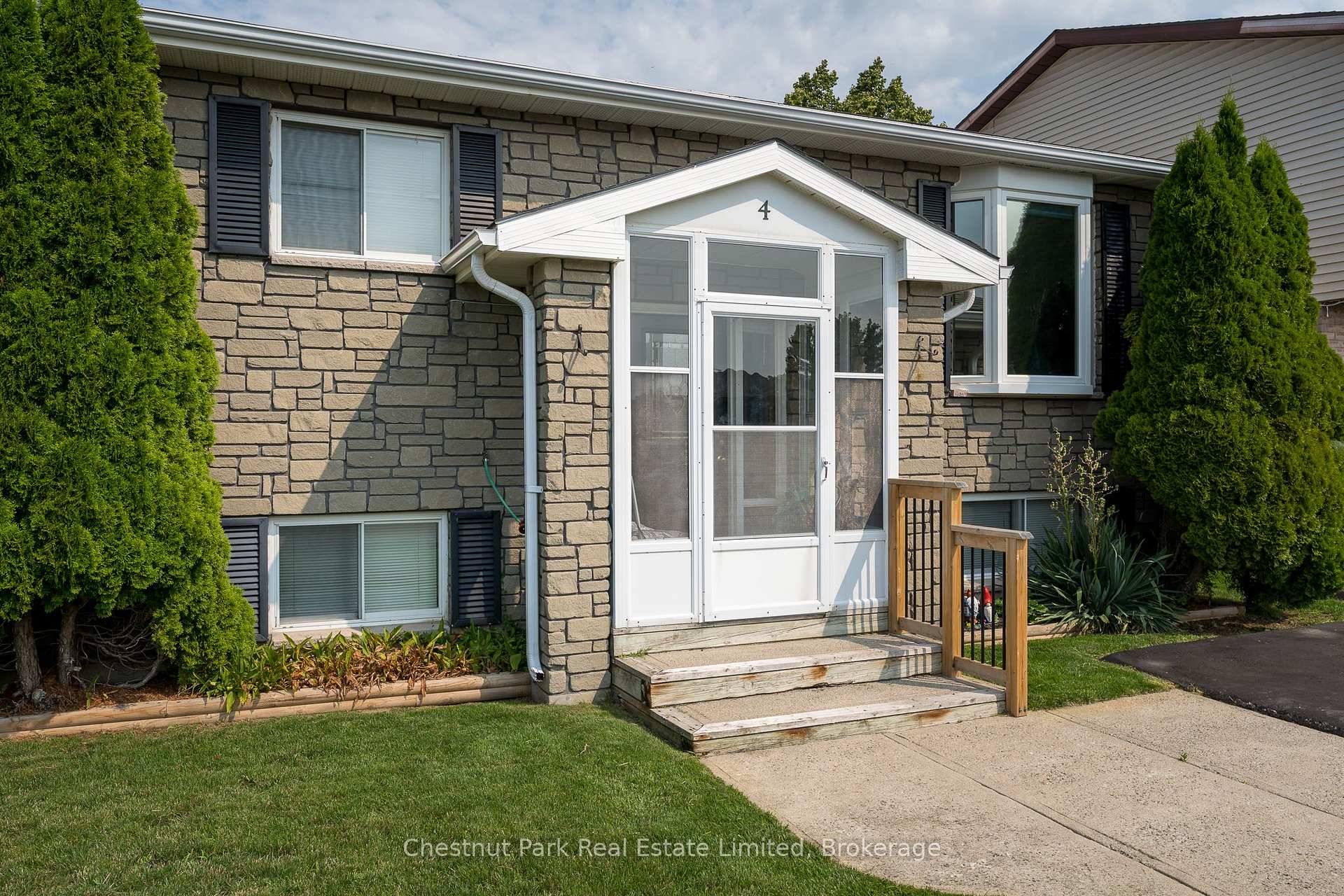 Photo 49 of 4 First Avenue, Prince Edward County, Wellington Ward — HOMEH