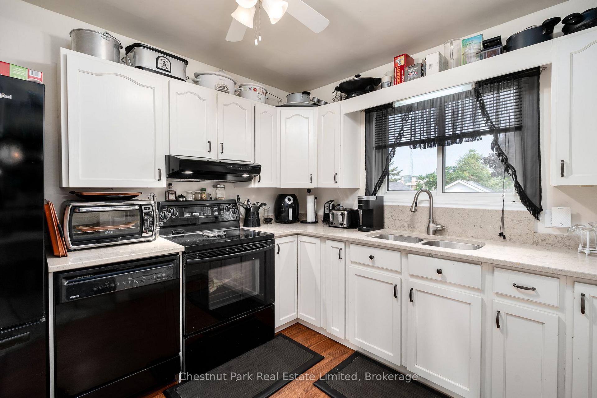Photo 58 of 4 First Avenue, Prince Edward County, Wellington Ward — HOMEH