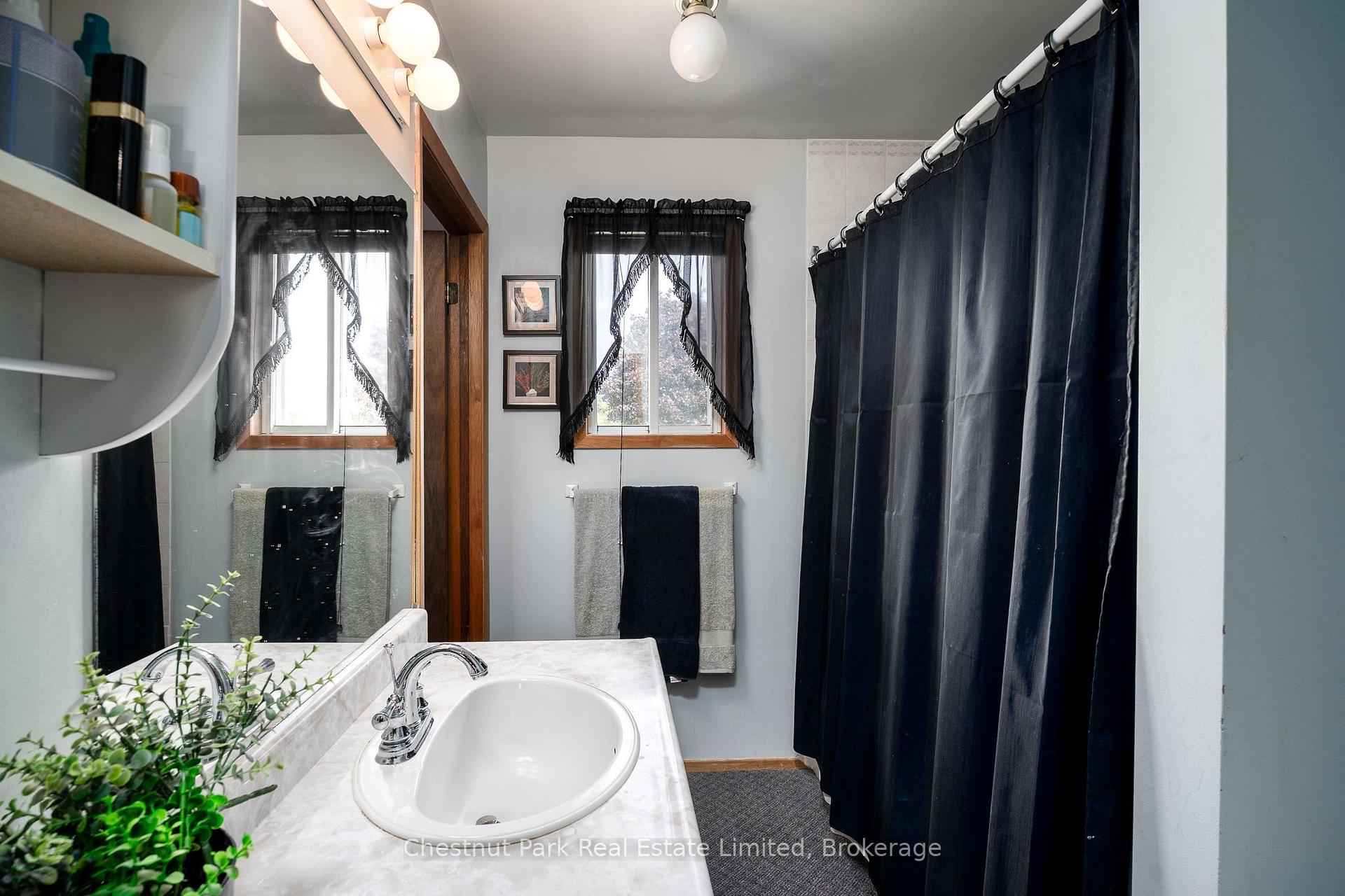 Photo 61 of 4 First Avenue, Prince Edward County, Wellington Ward — HOMEH