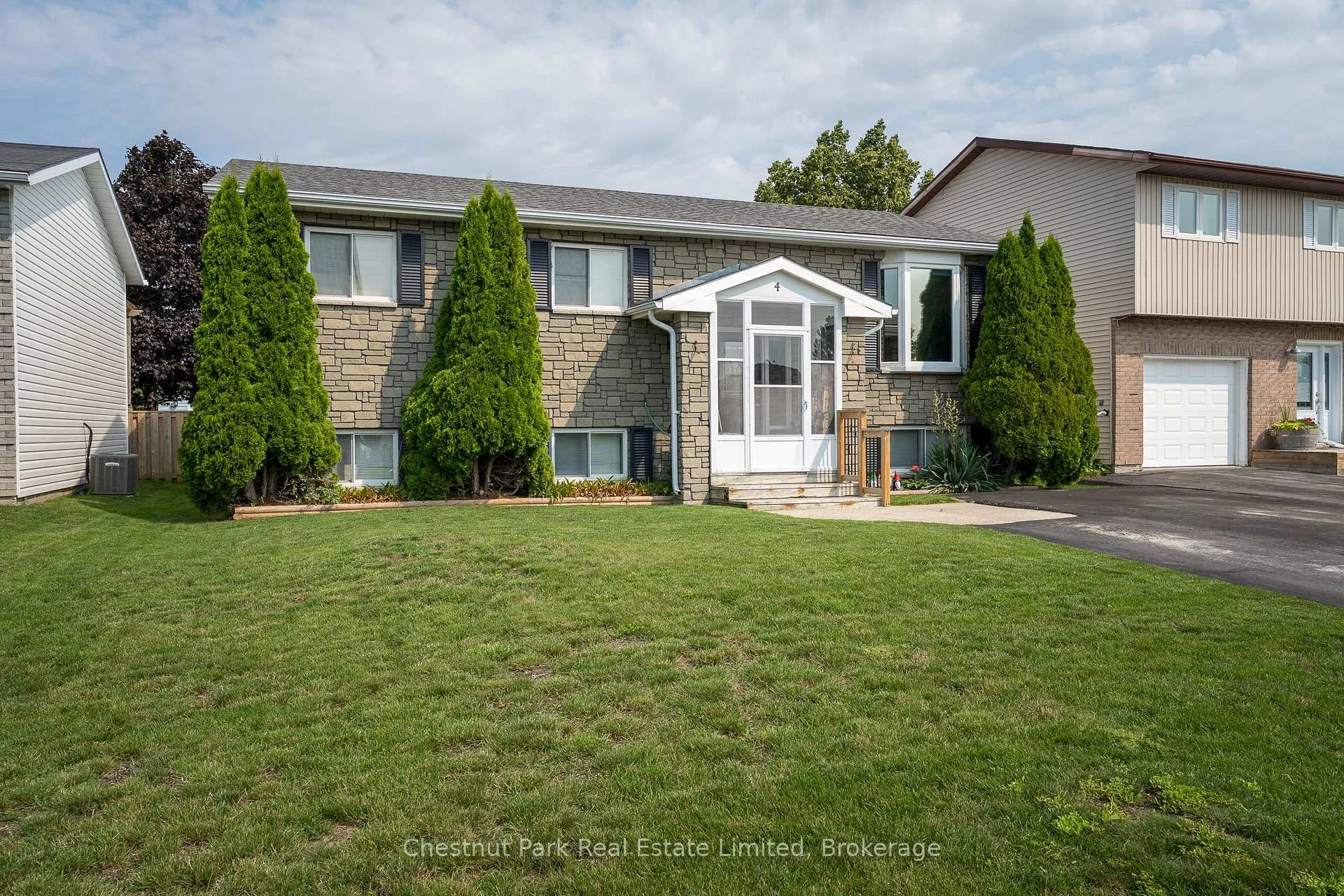 Photo 2 of 4 First Avenue, Prince Edward County, Wellington Ward — HOMEH