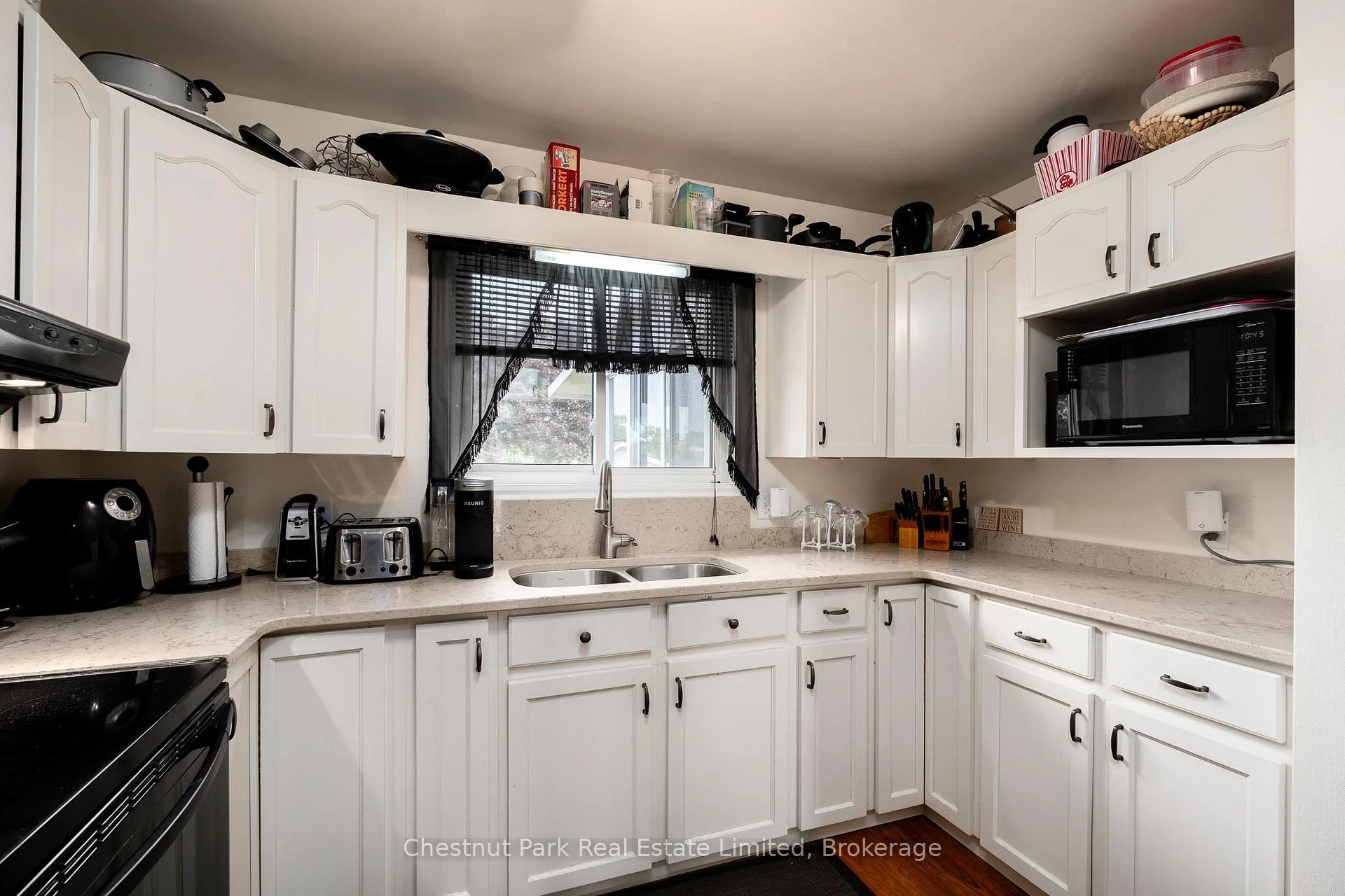 Photo 14 of 4 First Avenue, Prince Edward County, Wellington Ward — HOMEH
