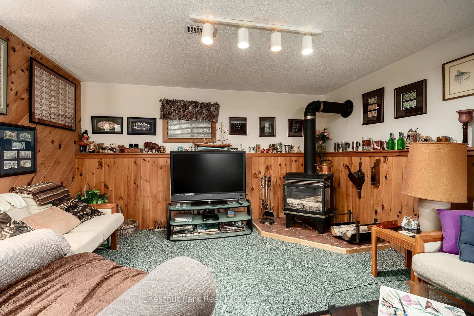 Photo 22 of 4 First Avenue, Prince Edward County, Wellington Ward — HOMEH