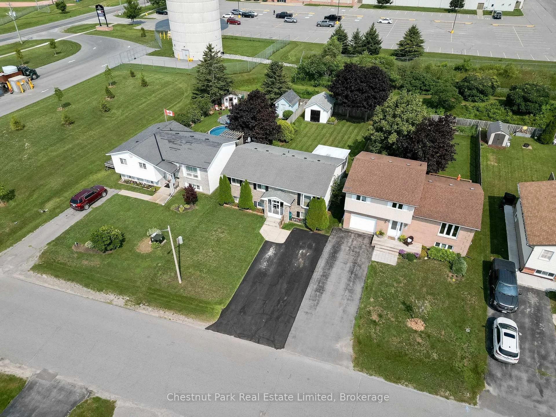 Photo 38 of 4 First Avenue, Prince Edward County, Wellington Ward — HOMEH