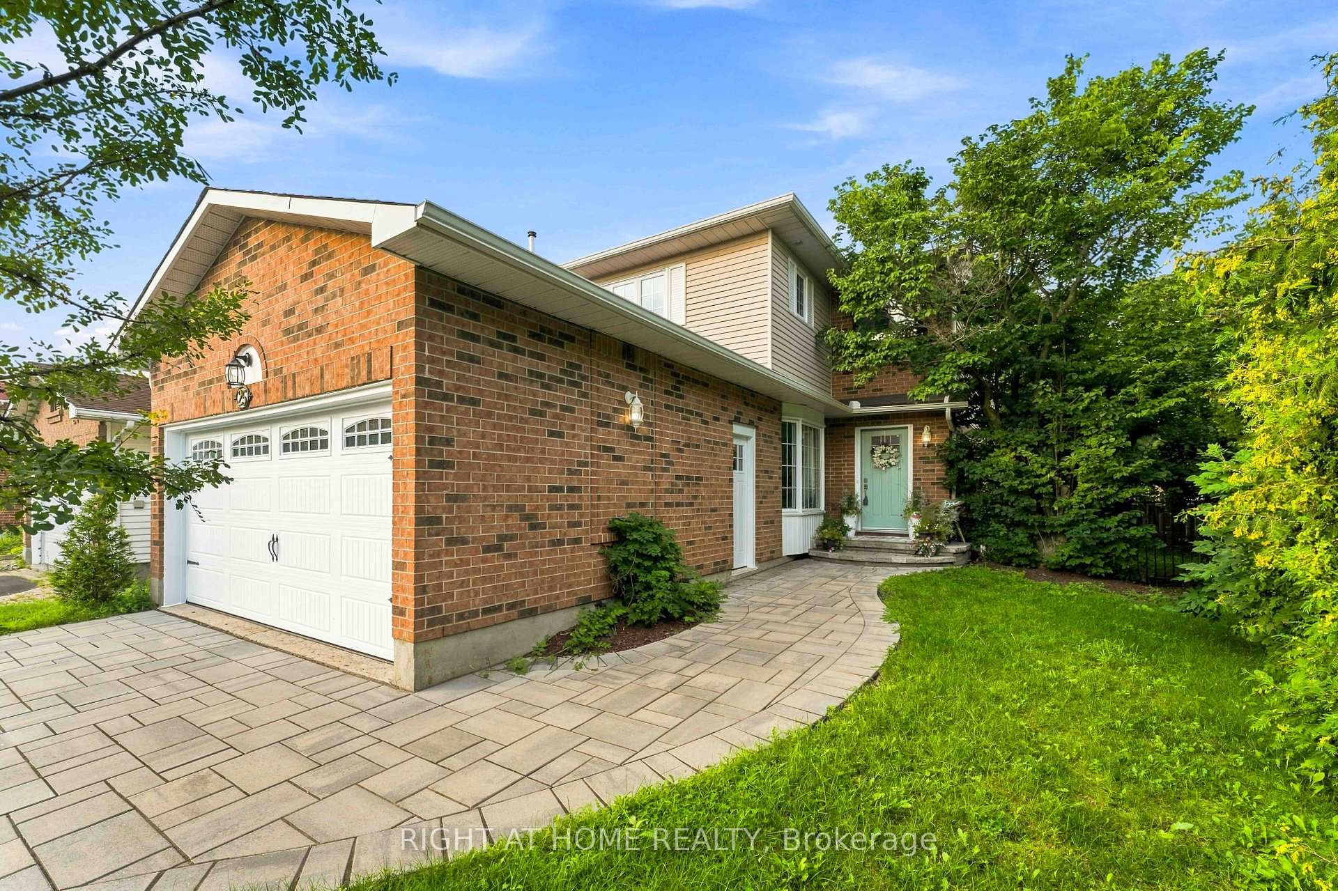 Photo of 25 Waterton Crescent
