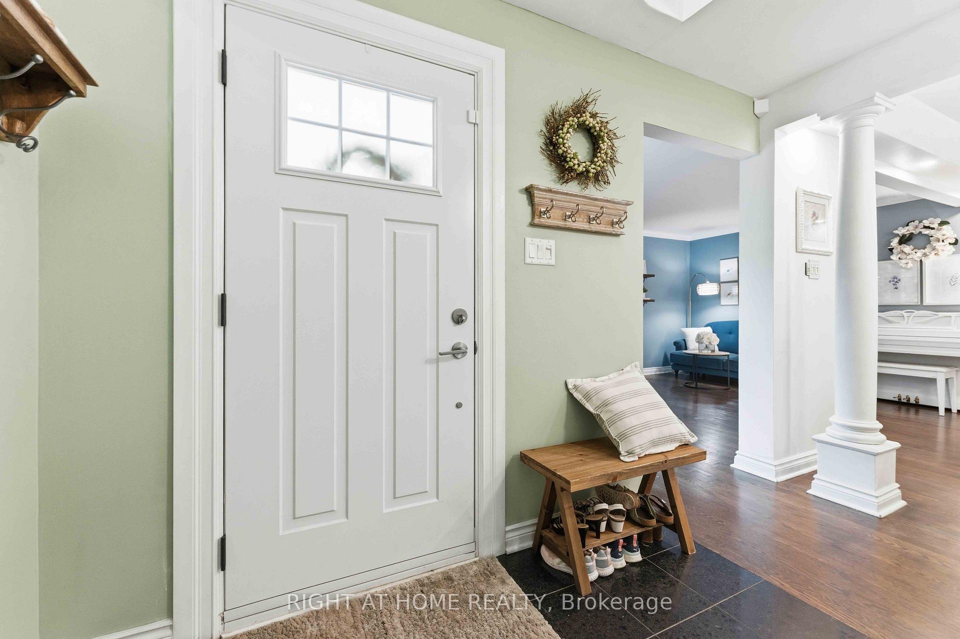 Photo 4 of 25 Waterton Crescent, Ottawa, Kanata - Bridlewood — HOMEH