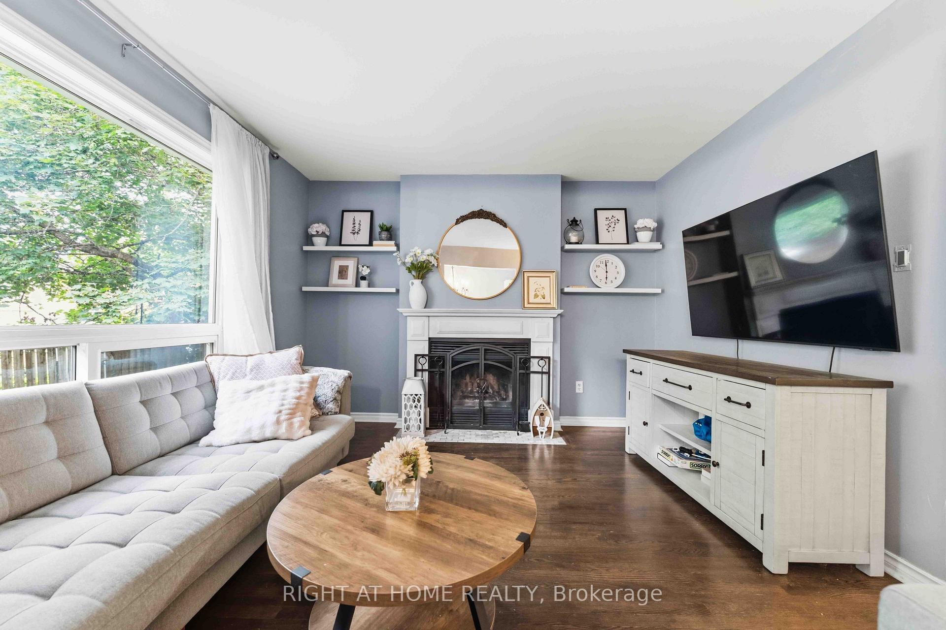 Photo 17 of 25 Waterton Crescent, Ottawa, Kanata - Bridlewood — HOMEH