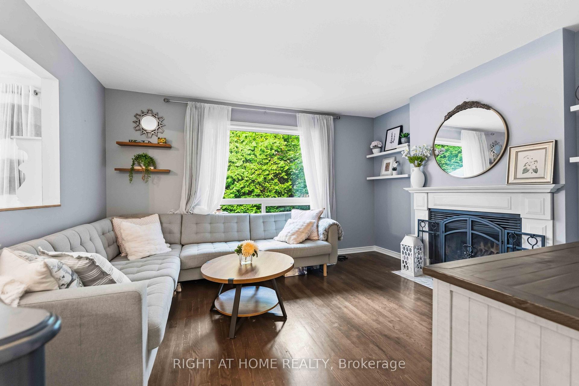 Photo 18 of 25 Waterton Crescent, Ottawa, Kanata - Bridlewood — HOMEH
