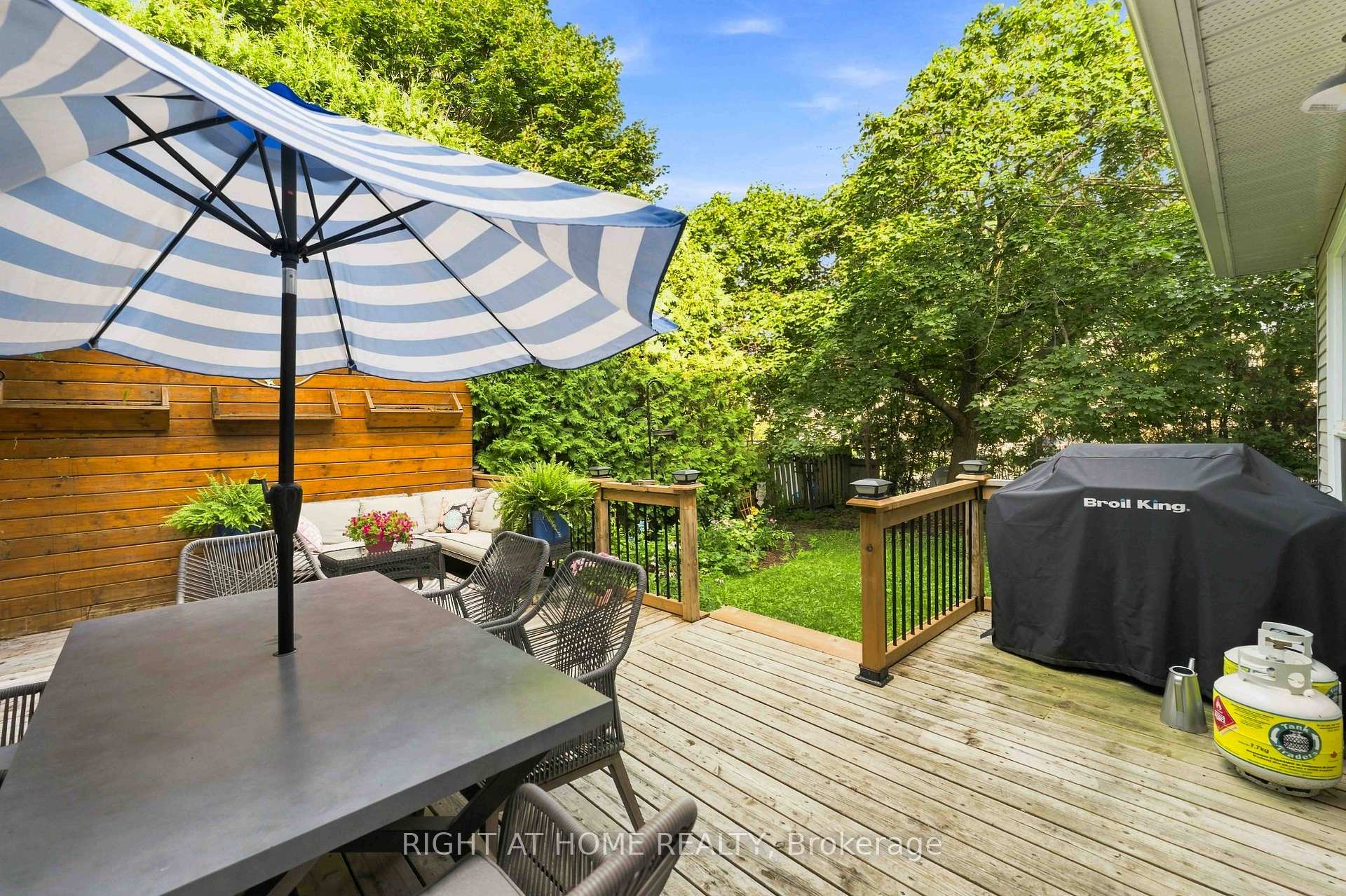 Photo 37 of 25 Waterton Crescent, Ottawa, Kanata - Bridlewood — HOMEH