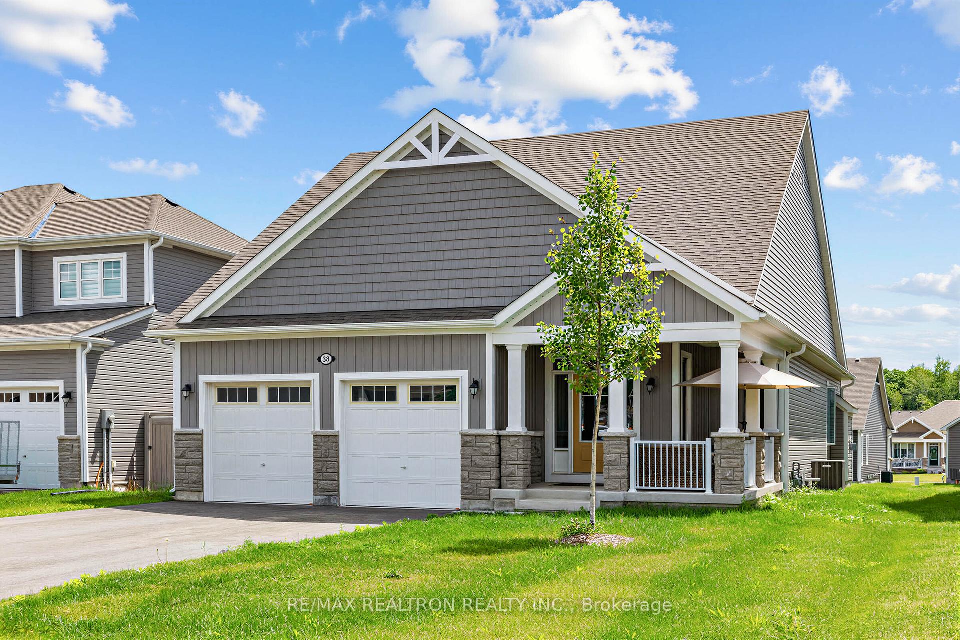 Front of 38 Chambery Street