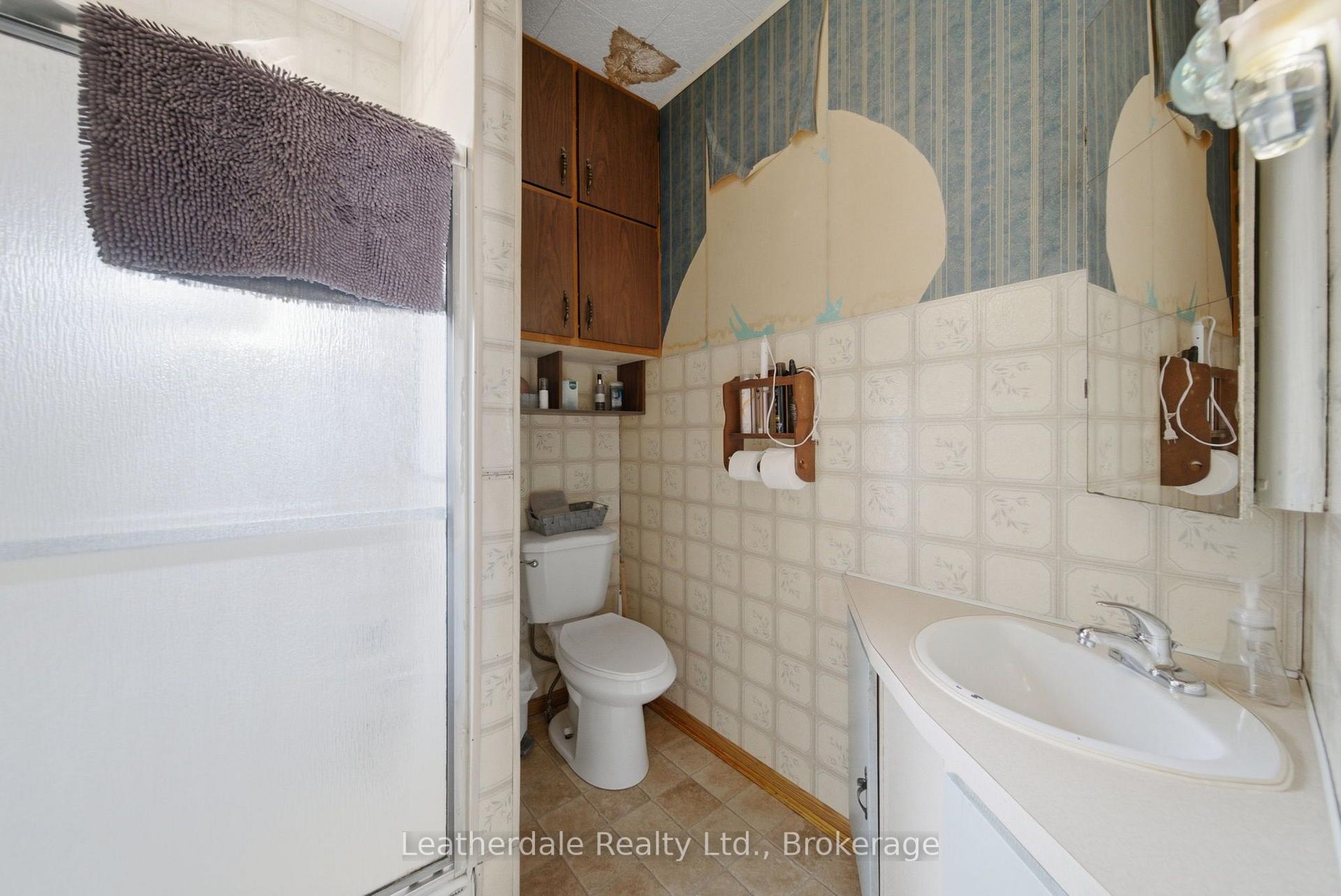 Photo 9 of 87 Bond Street, Orillia — HOMEH