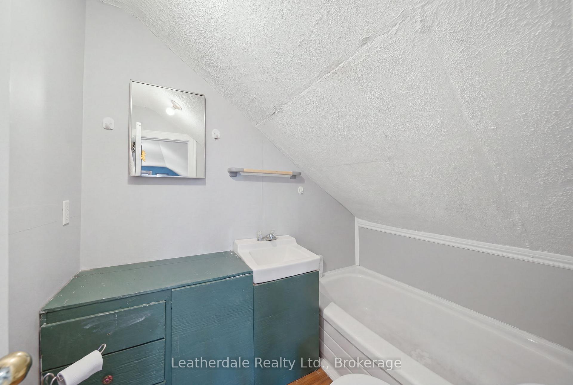 Photo 22 of 87 Bond Street, Orillia — HOMEH