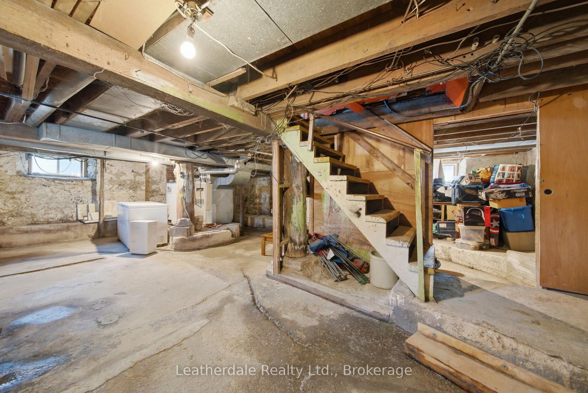 Photo 23 of 87 Bond Street, Orillia — HOMEH
