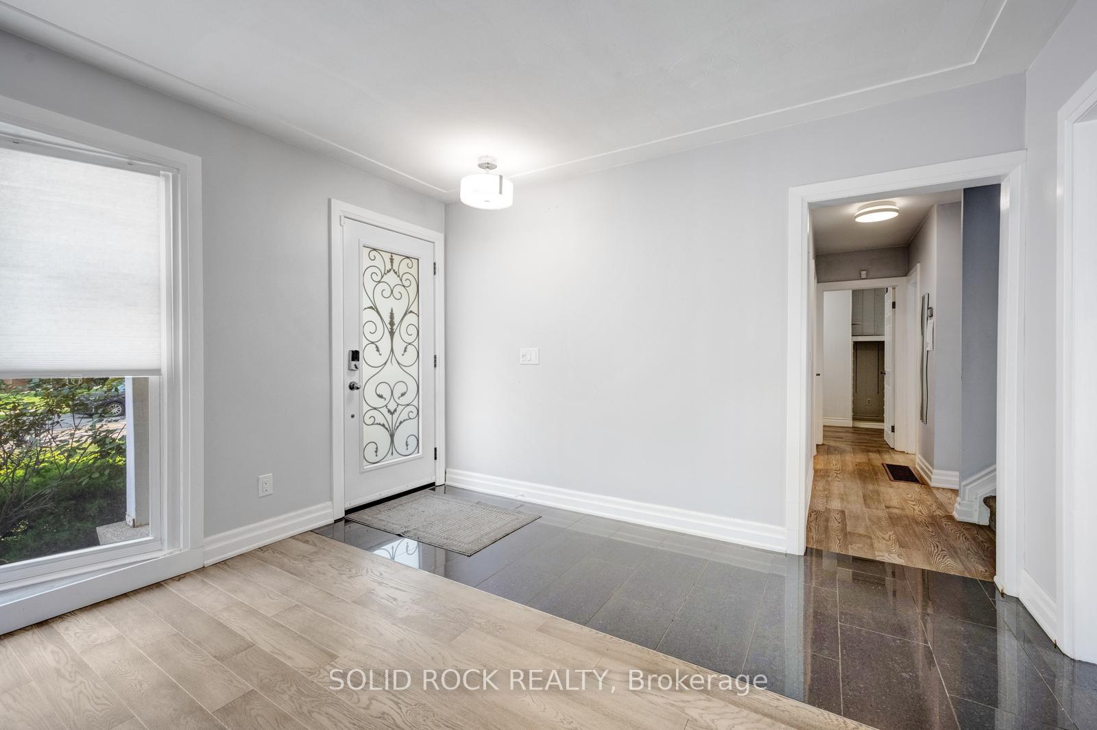 Photo 3 of 5372 Spruce Avenue, Burlington, Appleby — HOMEH