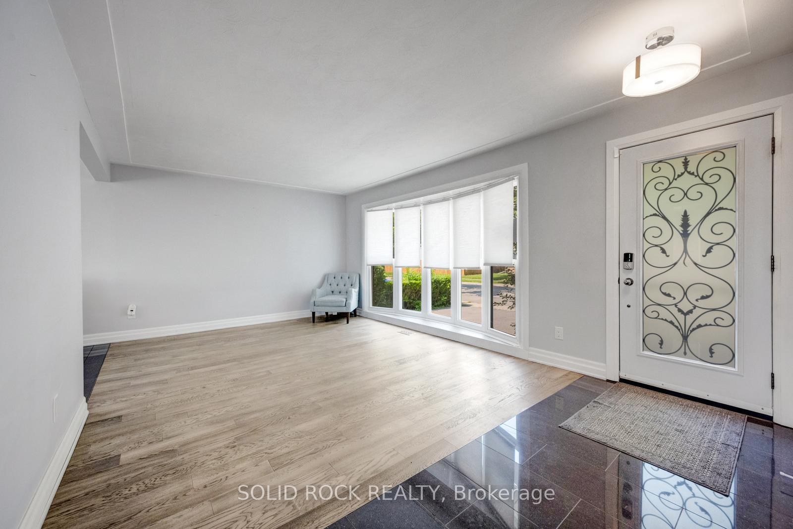Photo 4 of 5372 Spruce Avenue, Burlington, Appleby — HOMEH