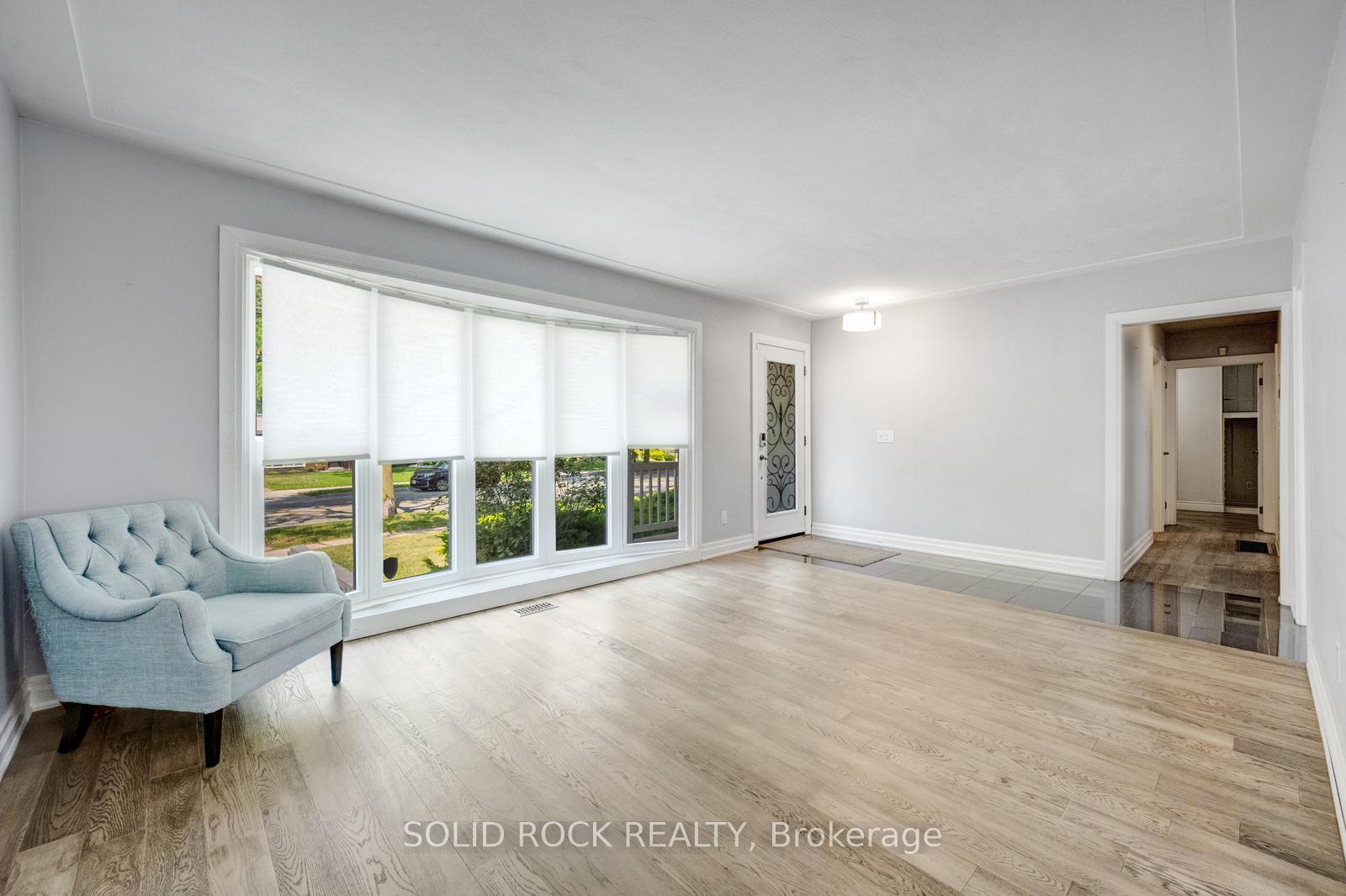 Photo 5 of 5372 Spruce Avenue, Burlington, Appleby — HOMEH